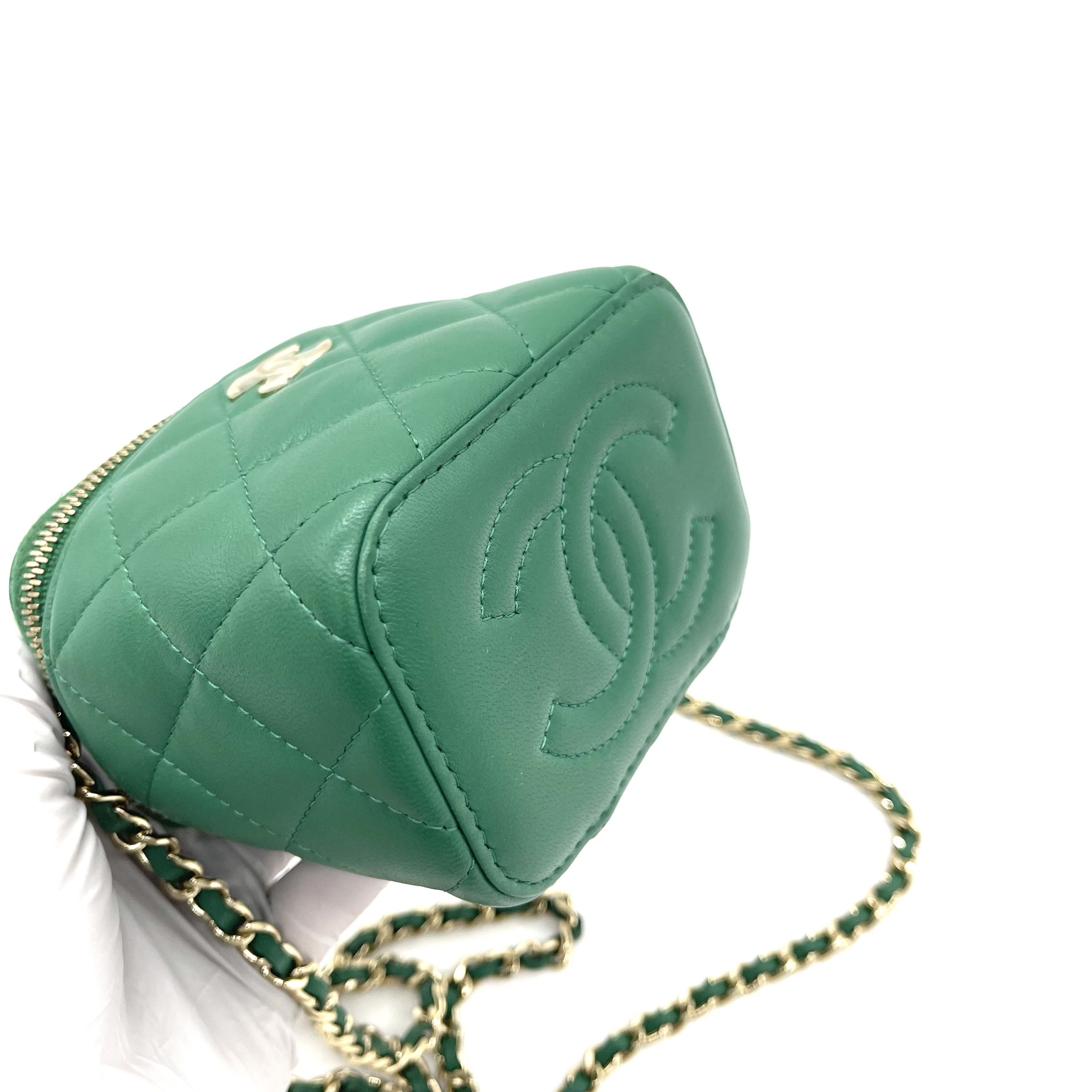 CHANEL Green Mini Vanity Chain Bag – Like New, Unused - Image 7