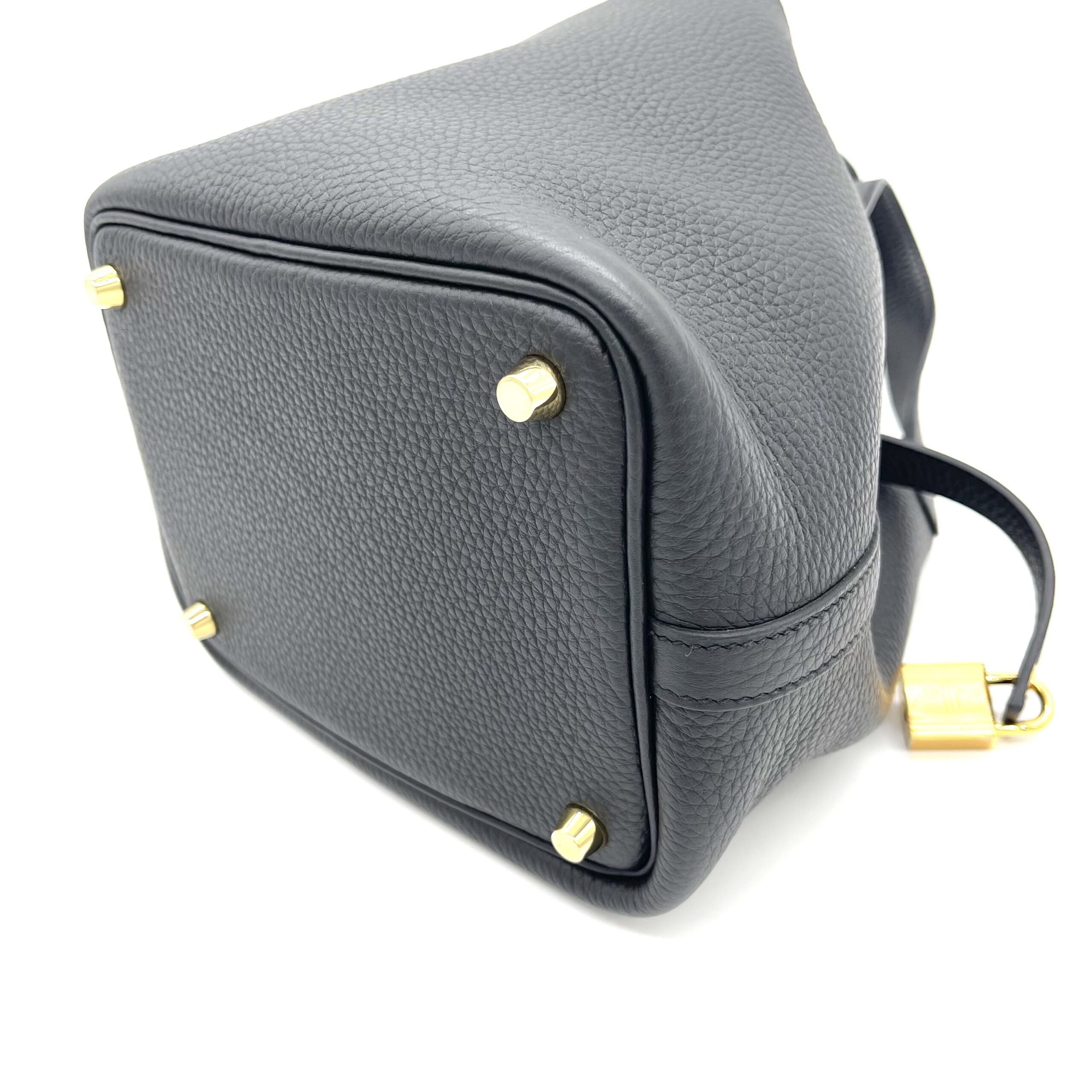 Hermès Taurillon Clemence Picotin Lock 18 PM – Black with Gold - Image 7