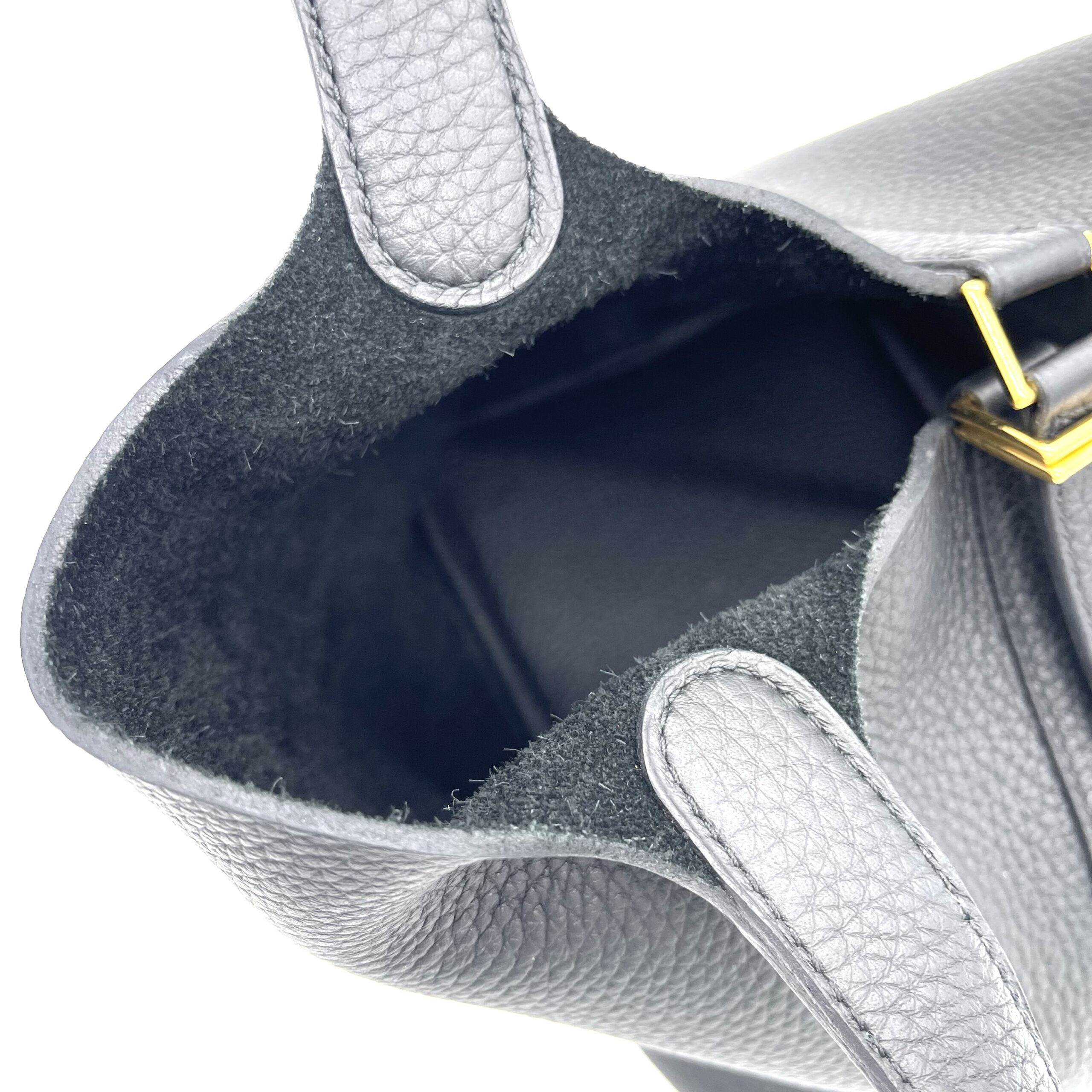 Hermès Taurillon Clemence Picotin Lock 18 PM – Black with Gold - Image 9