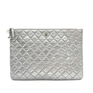 CHANEL Cosmo Charm O Case Clutch – Large Metallic