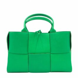 Bottega Veneta Intrecciato Arco Medium Green