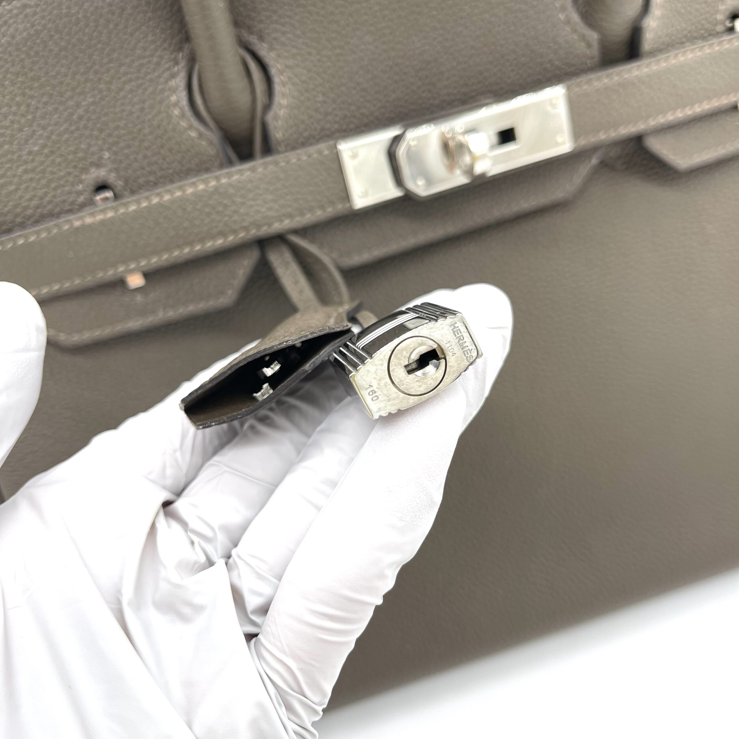 Hermès Birkin 30 Gris Asphalte Togo Leather Palladium Hardware - Image 7