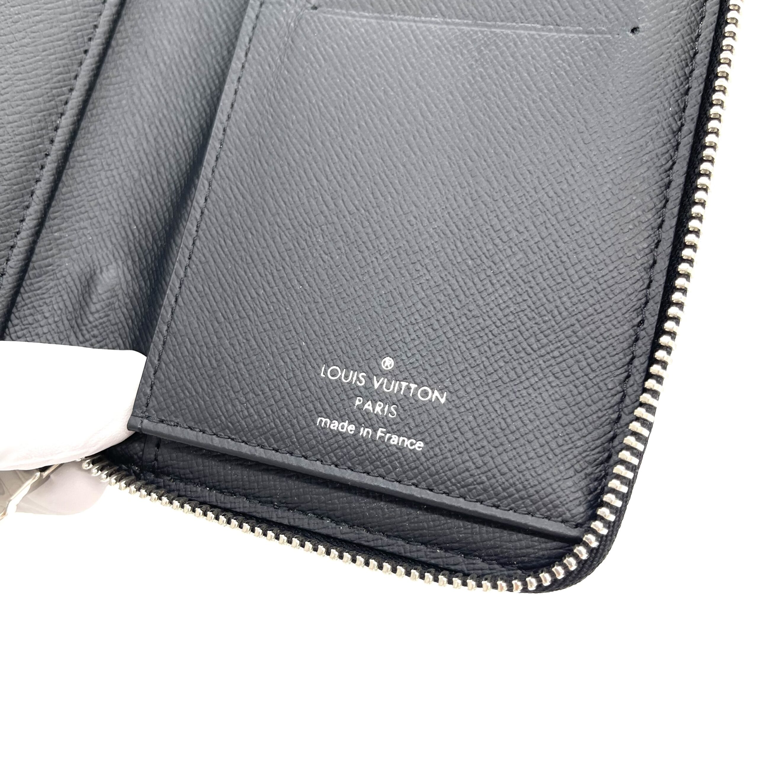 Louis Vuitton Zippy Organizer Wallet Damier Graphite – Black/Gray Checkered Canvas - Image 4