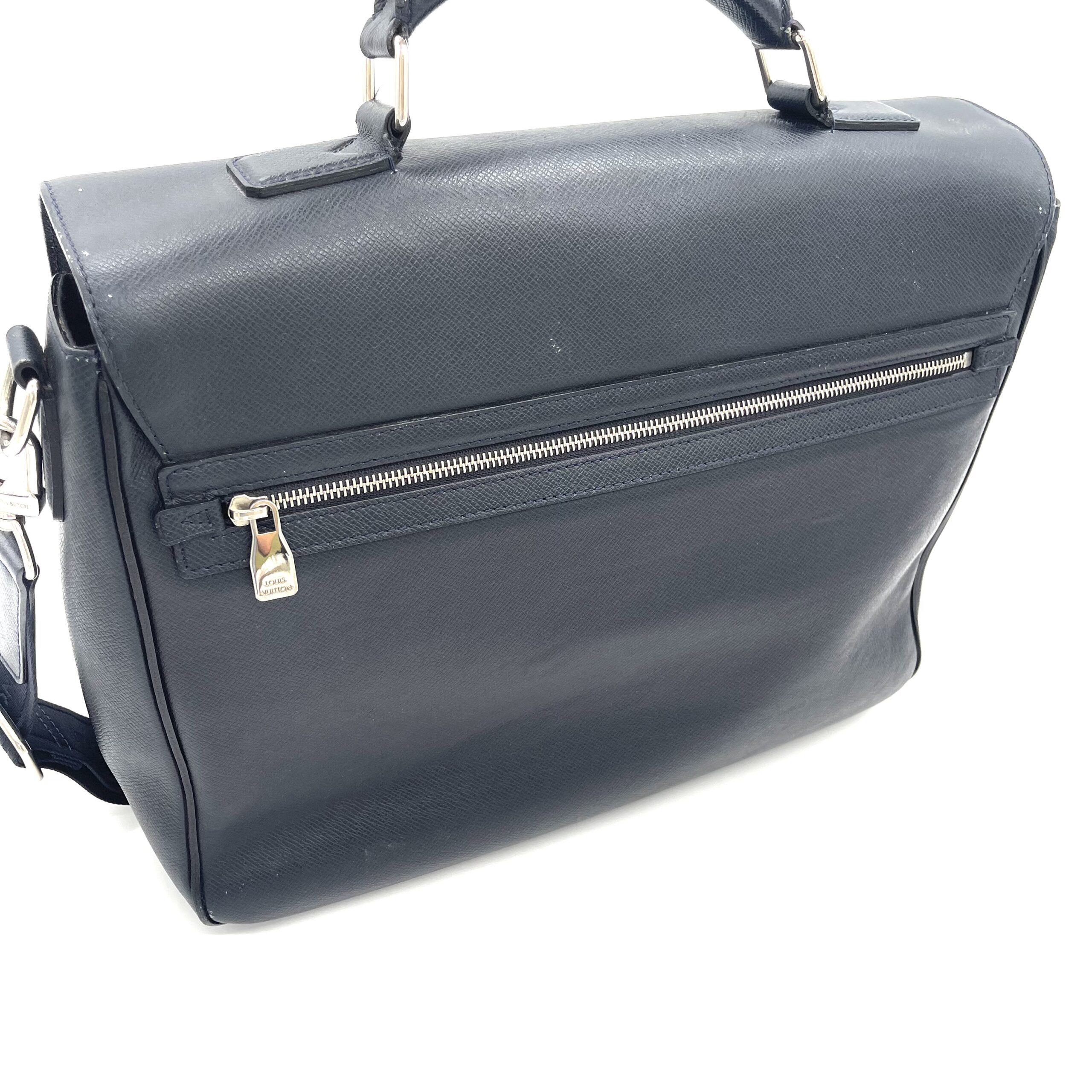 Louis Vuitton Taiga Leather Briefcase – Black photo 4 of 5