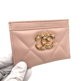 CHANEL Lambskin Quilted 19 Card Holder Pink