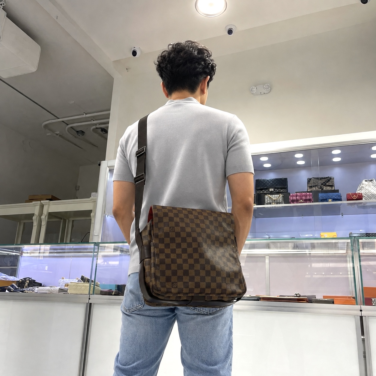 🔥 LOUIS VUITTON $380 FLASHDROP! photo 2 of 7