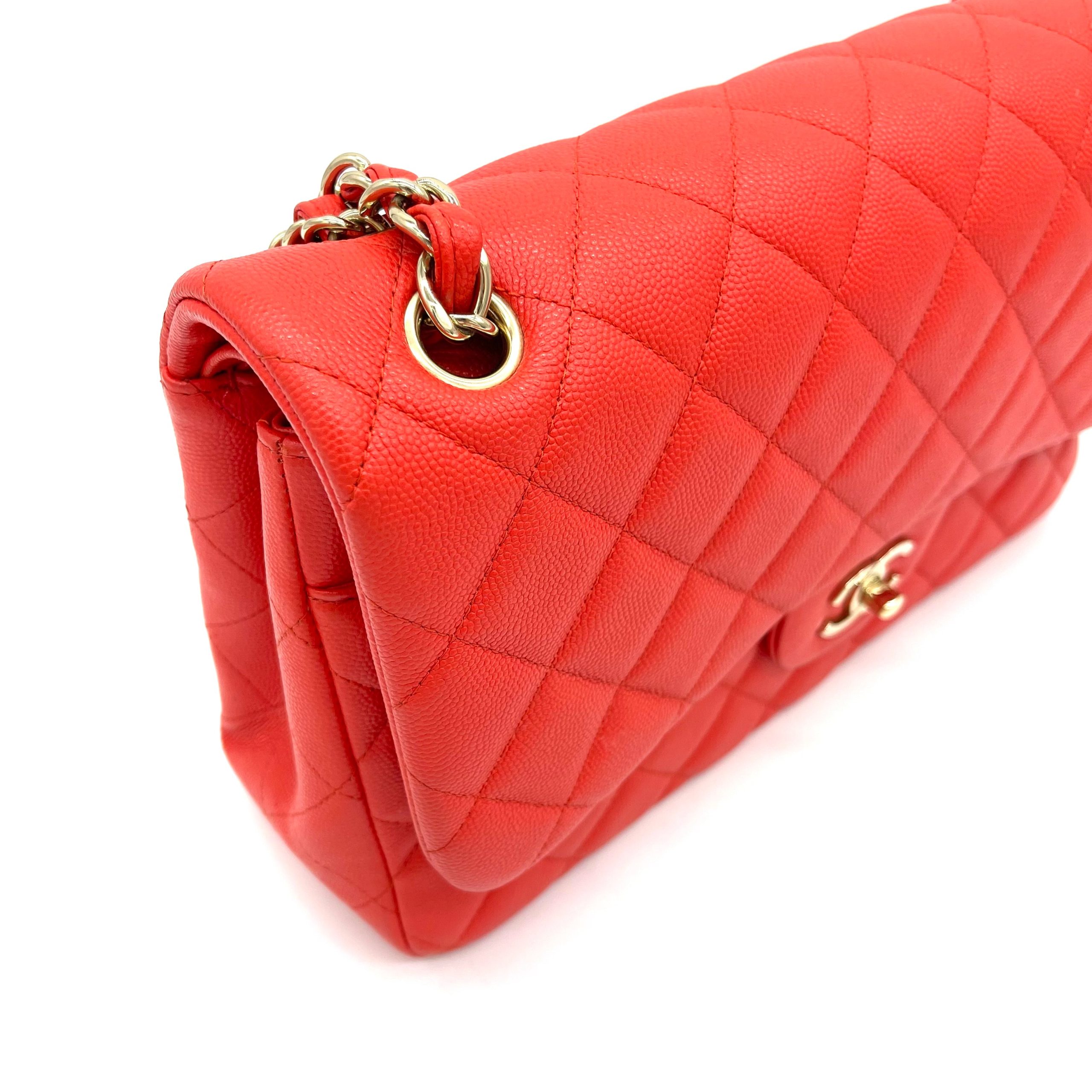 CHANEL Caviar Quilted Jumbo Double Flap Red 2019
