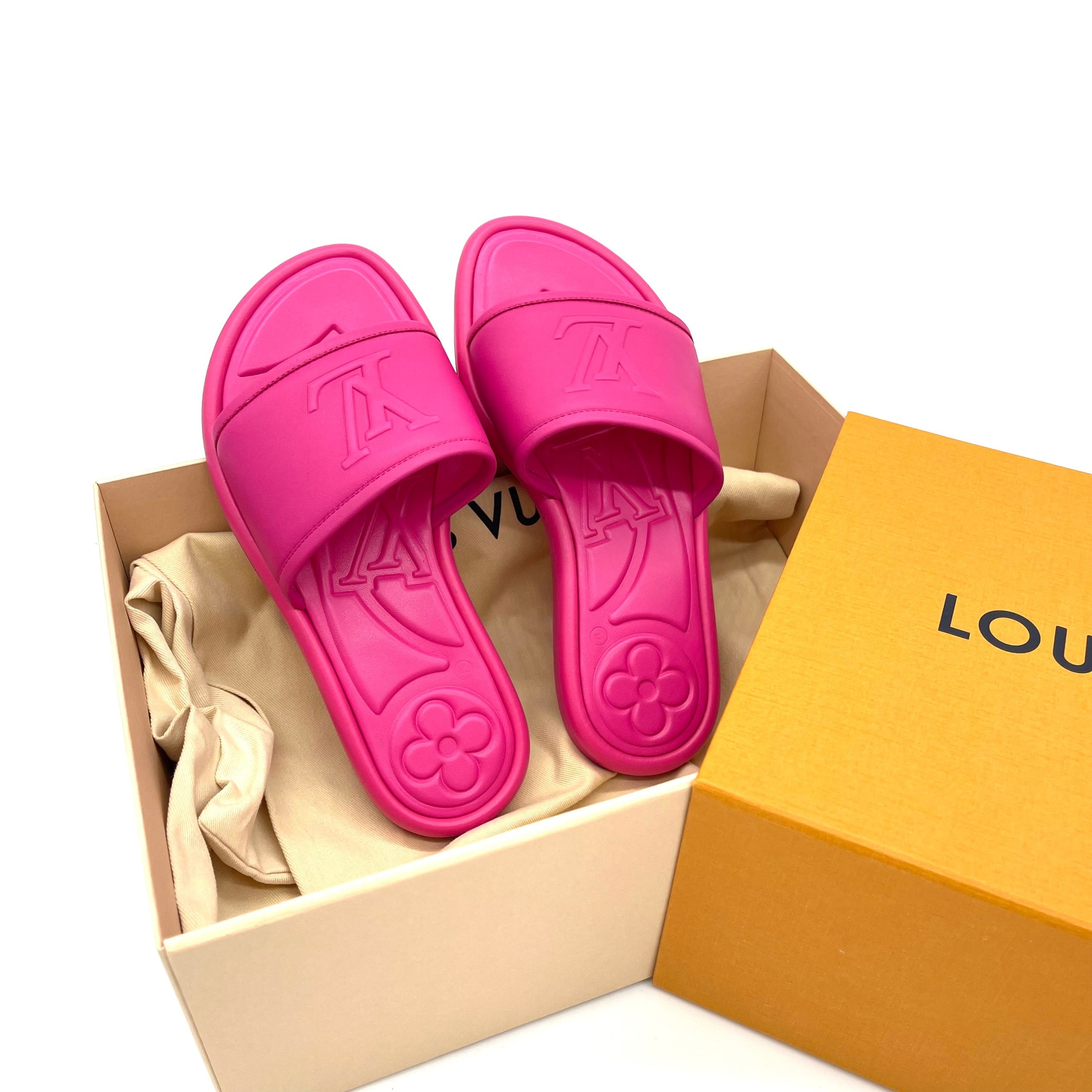 LOUIS VUITTON Lambskin Embossed Monogram Magnetic Flat Mules Size36 Fuchisa MAO232