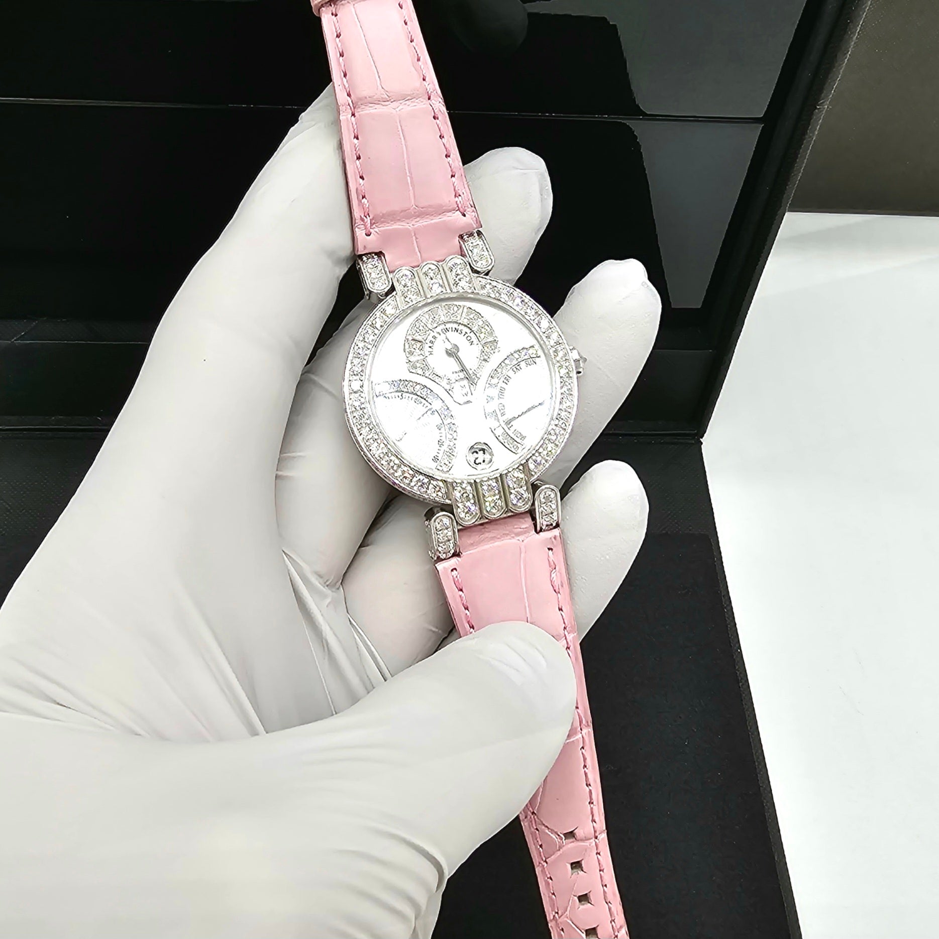 HARRY WINSTON LADIES PREMIER EXCENTER BI-RETRO WHITE GOLD