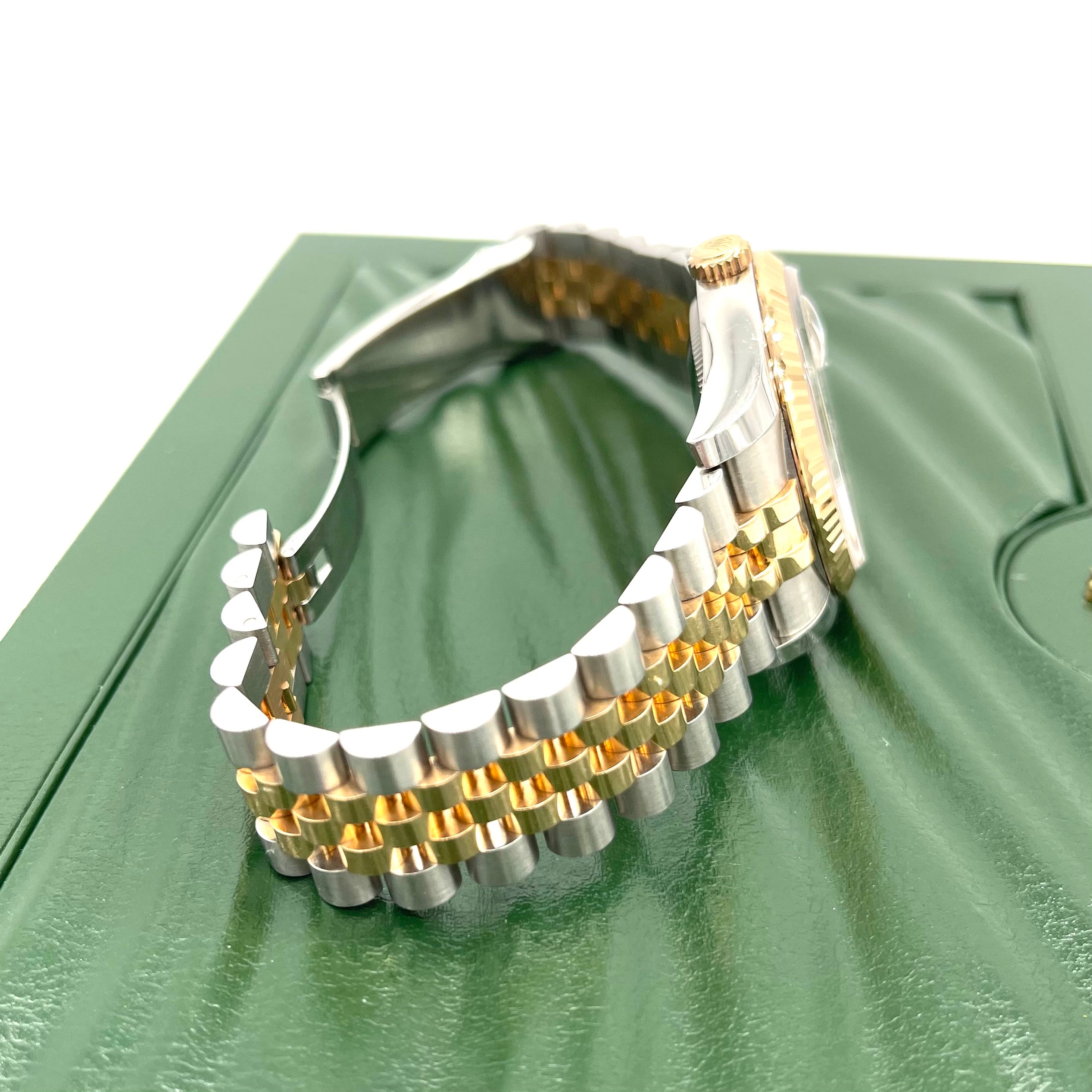 ROLEX Oyster Perpetual Datejust 36 Black Mother of Pearl Dial Stainless Steel and 18K Gold Jubilee Bracelet Automatic Watch Item No. 116231BKMDJ