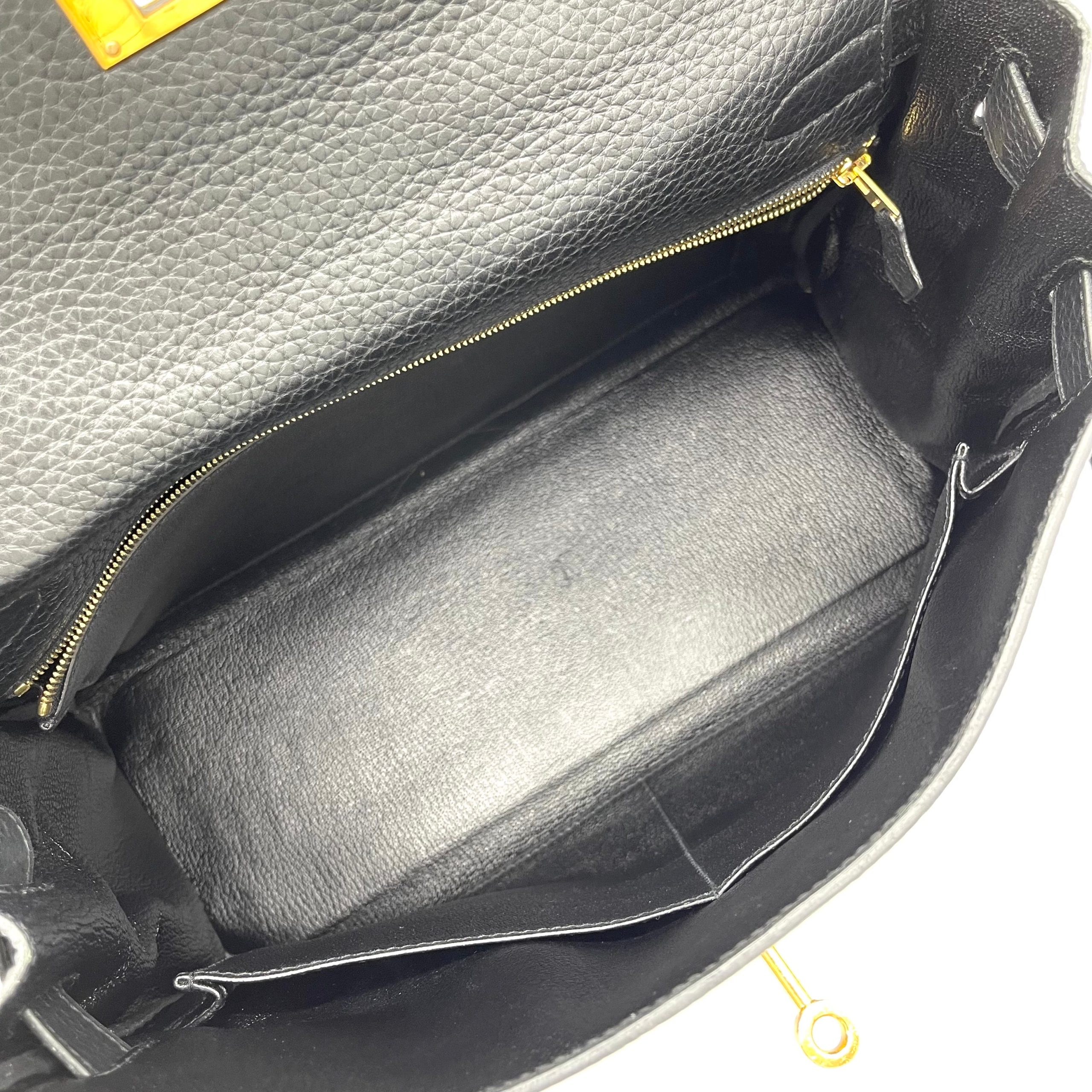 HERMES
Kelly Togo Retourne 28 Black Year2014