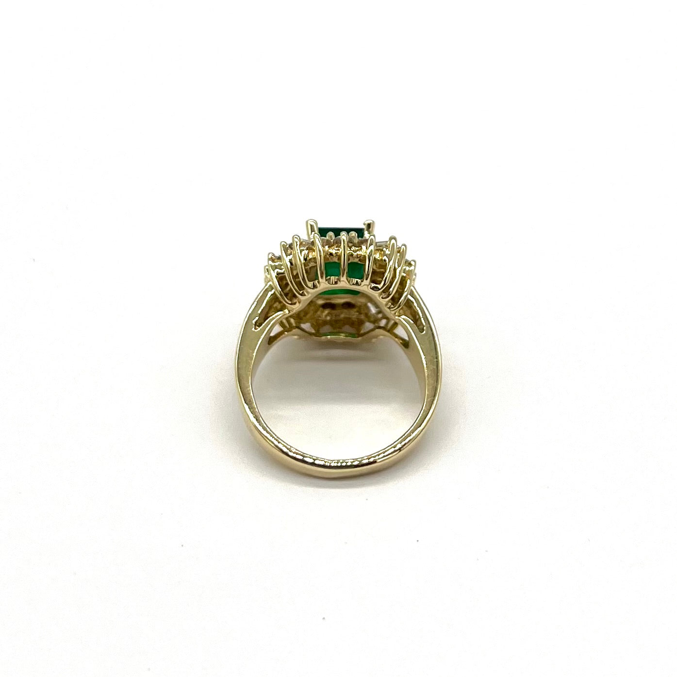 14k Yellow Gold Emerald Diamonds Ring