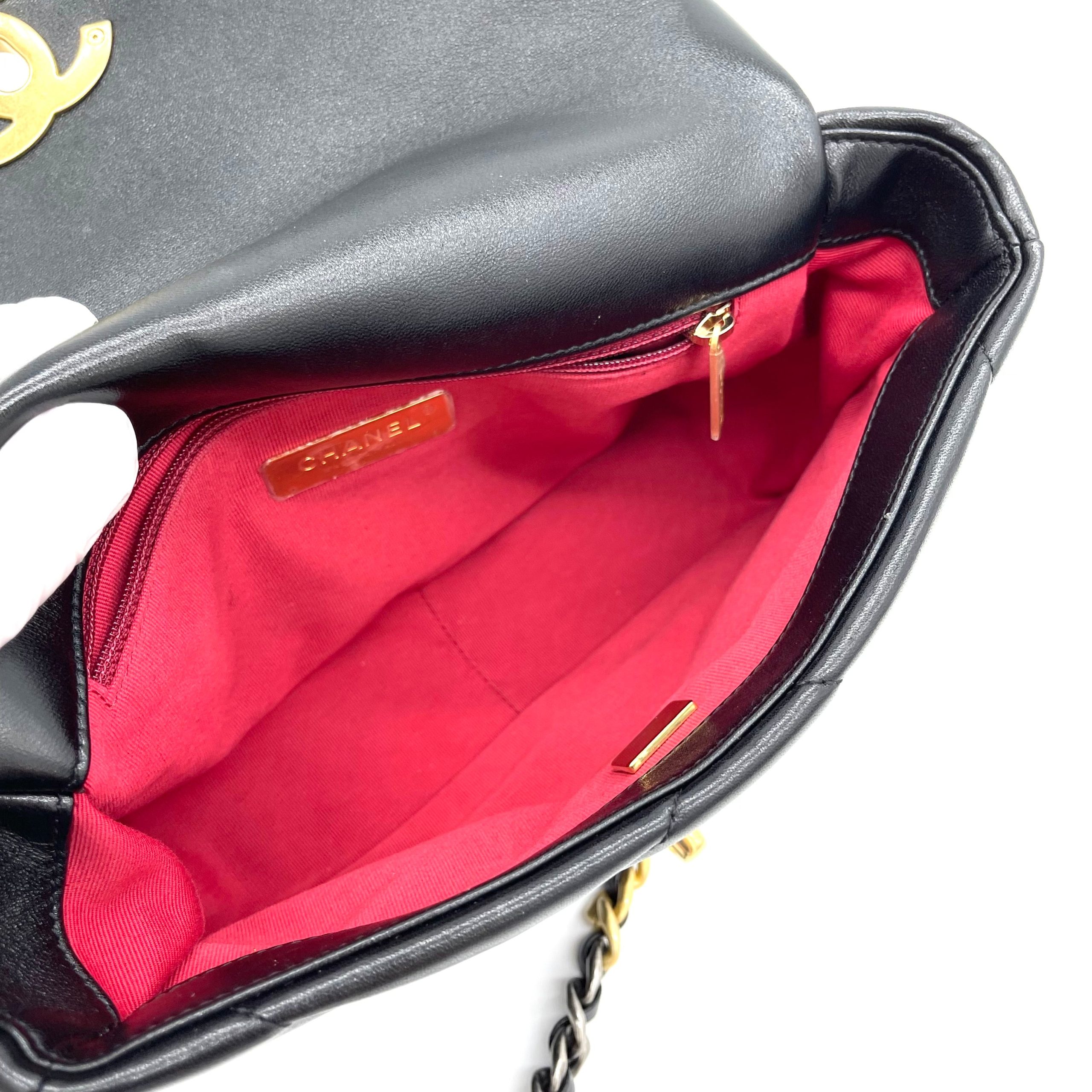 CHANEL Lambskin Quilted Medium Chanel 19 Flap Black 2023