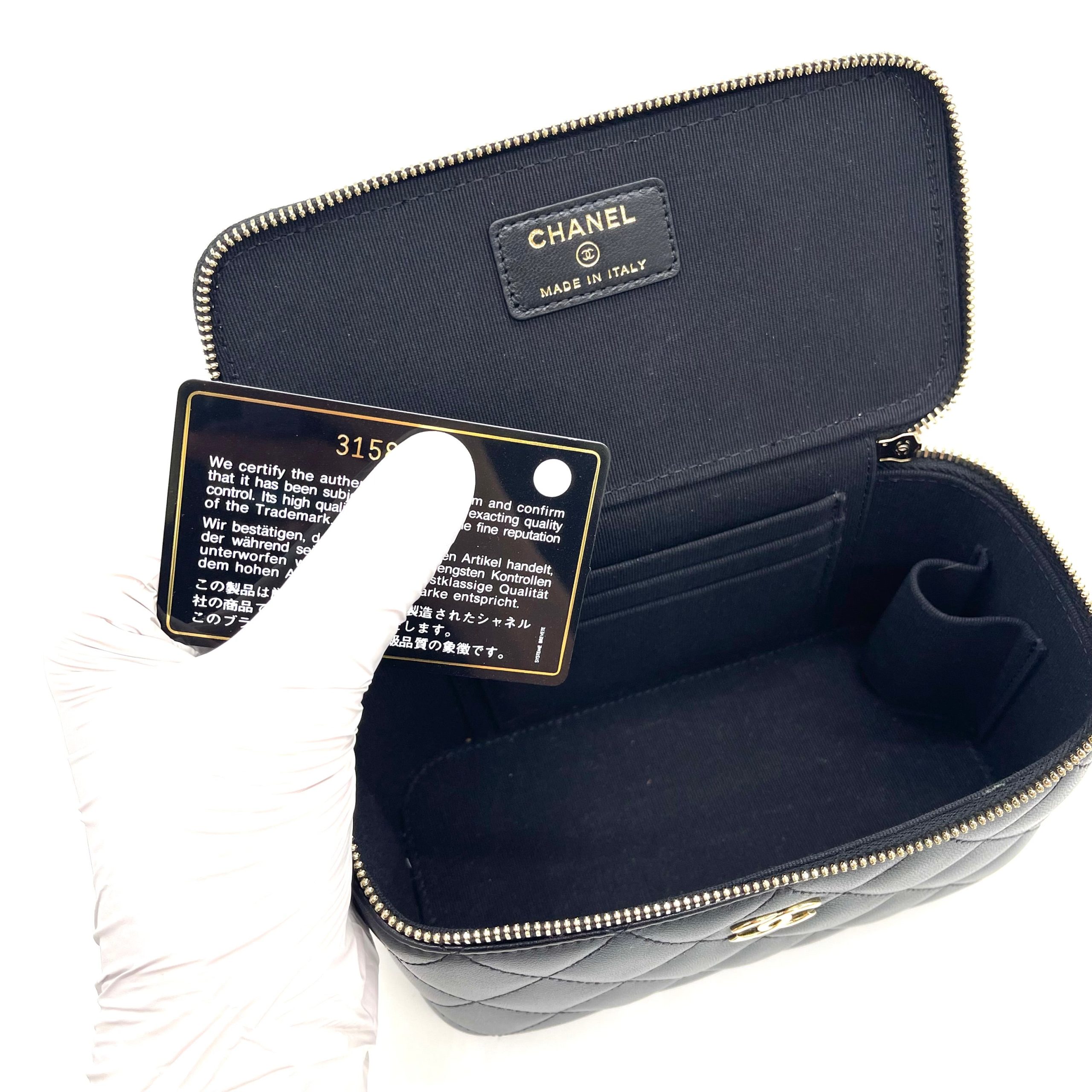 CHANEL Lambskin Quilted Small Top Handle Vanity Case with Chain – Black