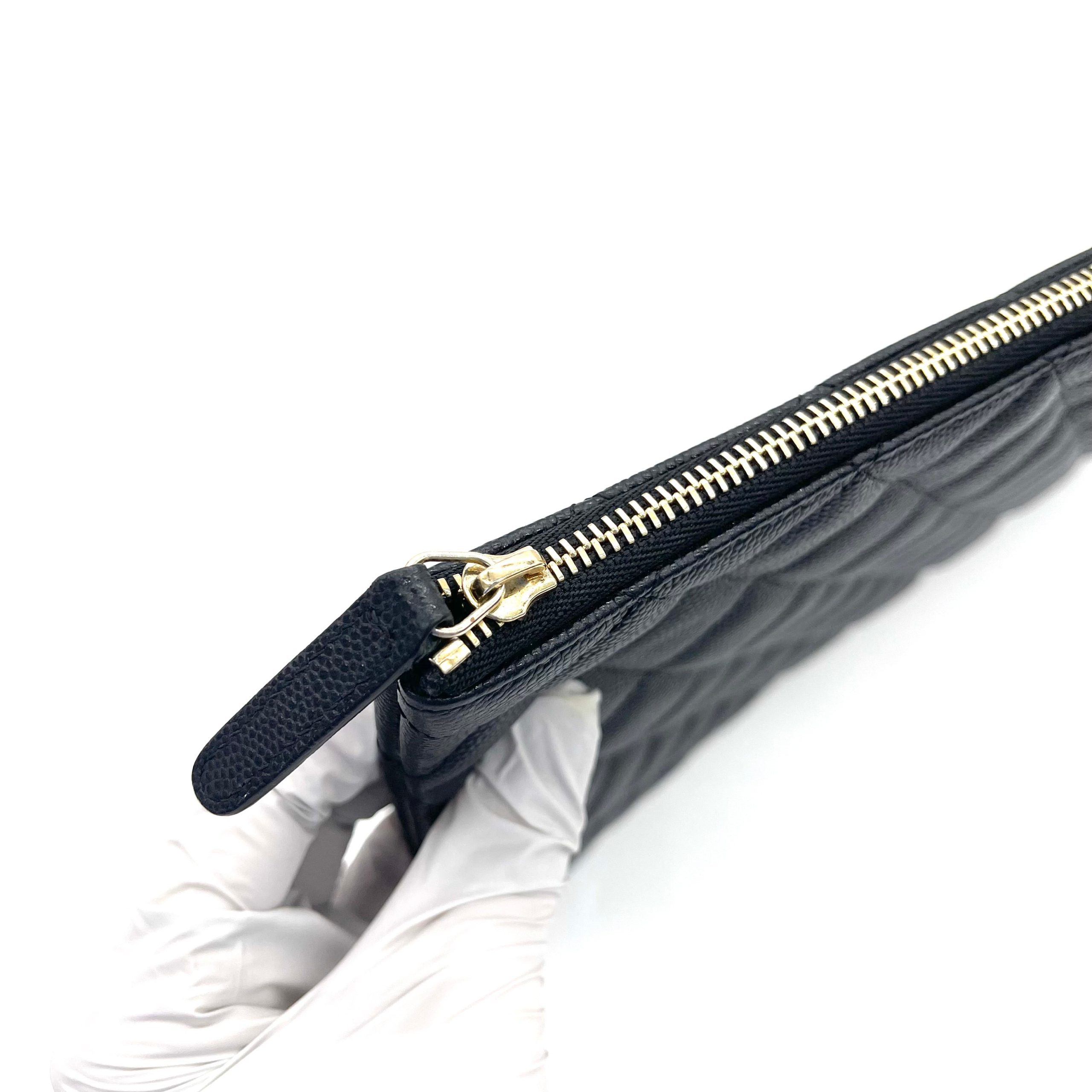 Chanel Classic Quilted Clutch – Black Caviar with Gold-Tone CC Large