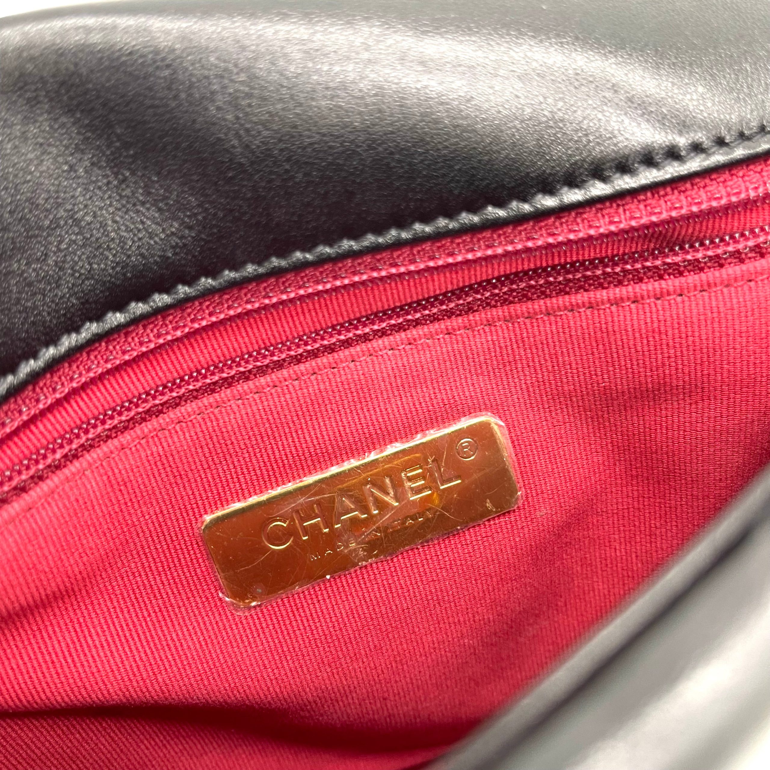 CHANEL Lambskin Quilted Medium Chanel 19 Flap Black 2023