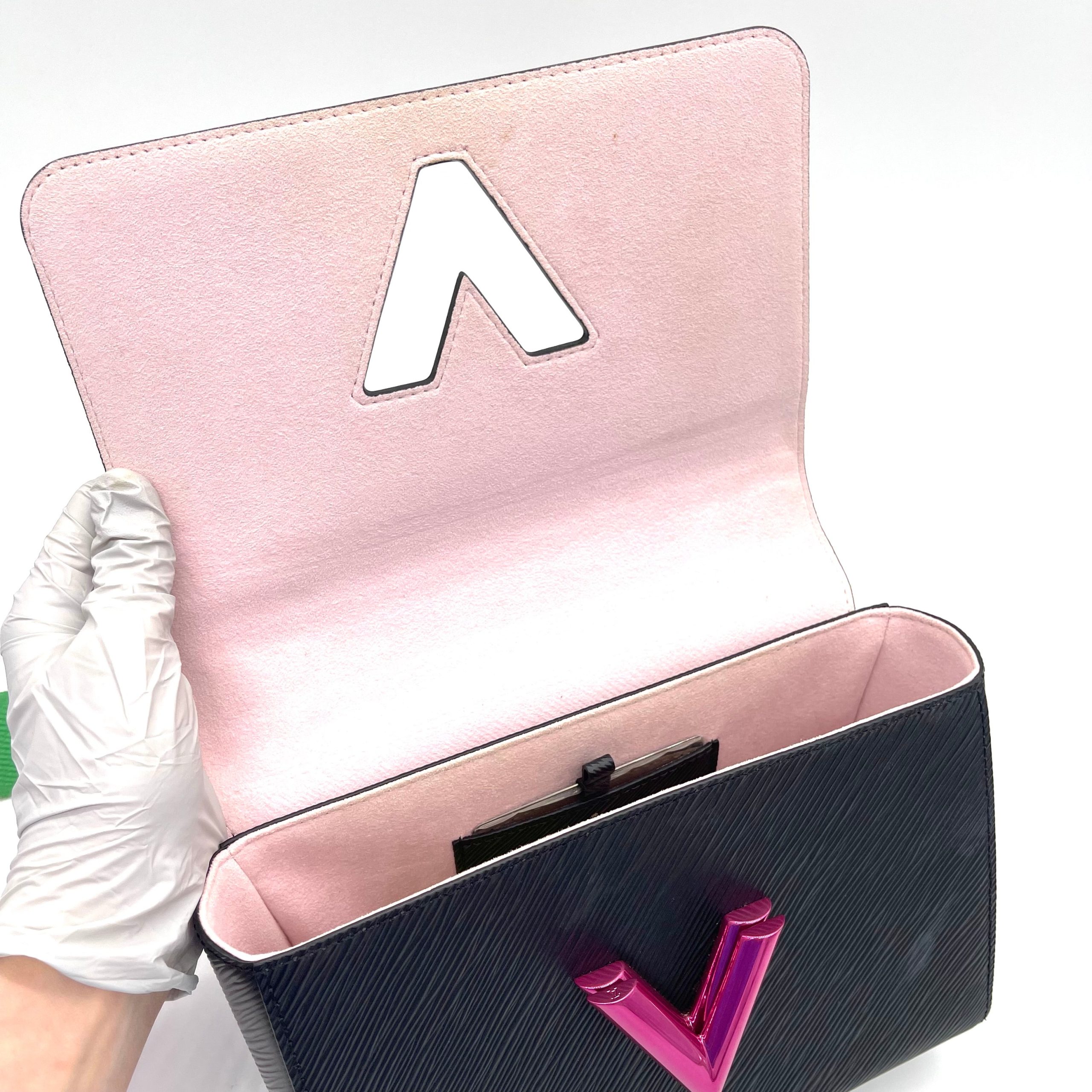 Louis Vuitton Epi Twist PM Shoulder Bag – Black Rose