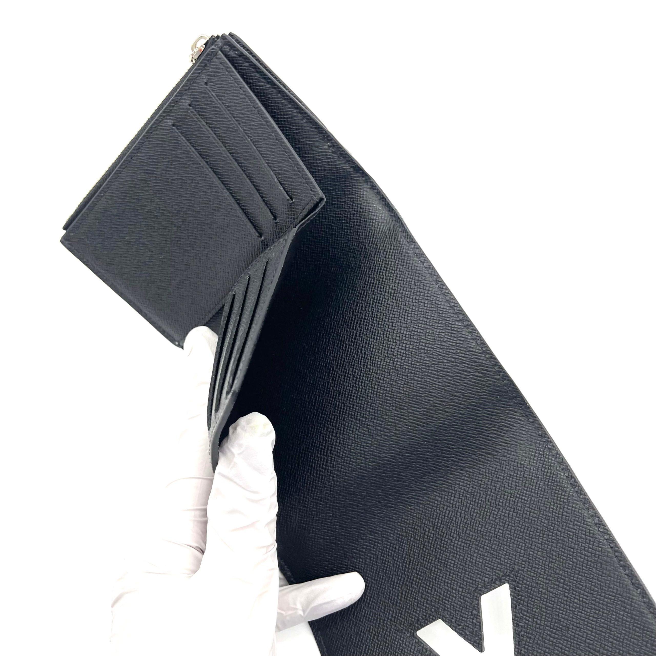 LOUIS VUITTON Epi Twist XS Wallet – Black