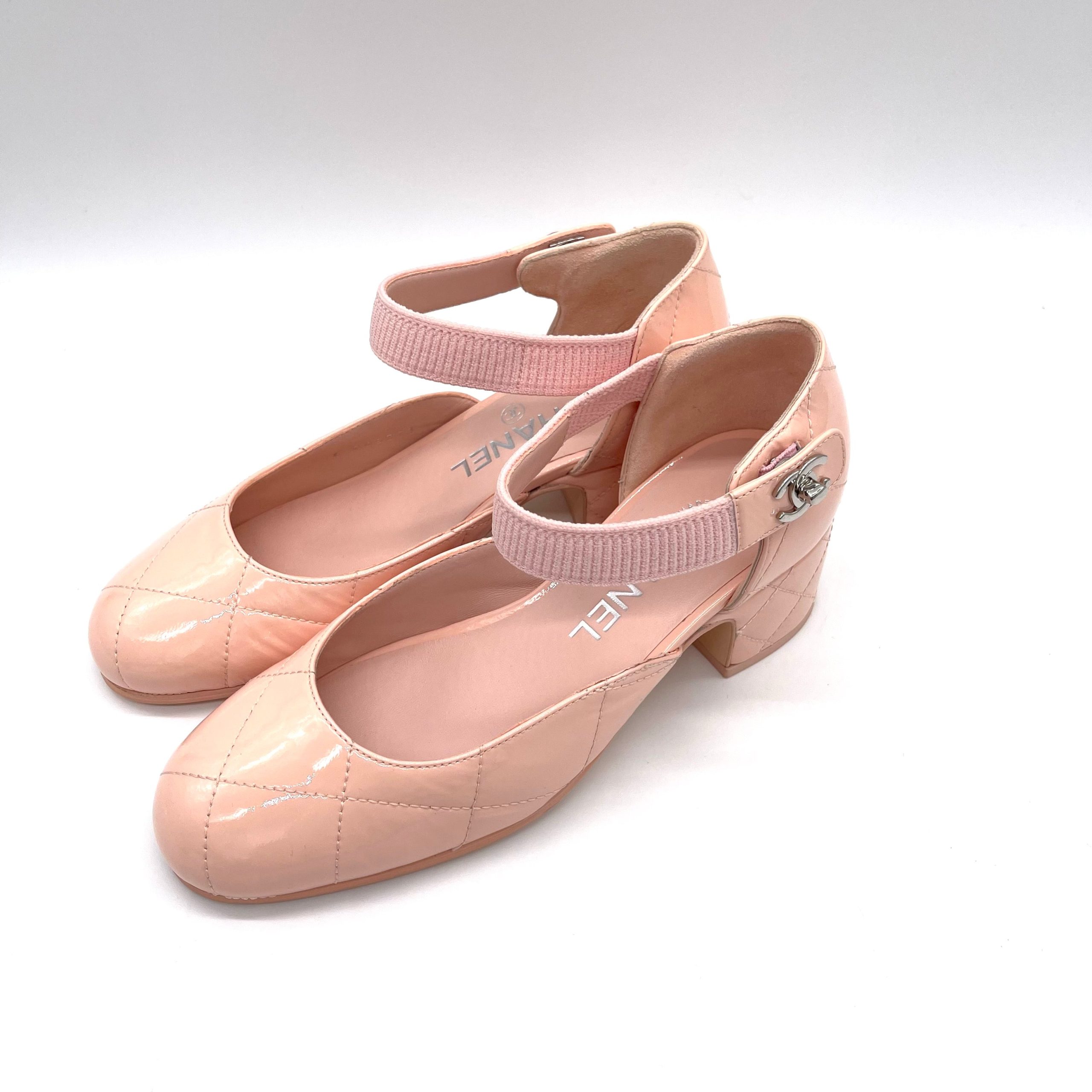 CHANEL Quilted Patent Leather Ankle Strap Pumps – Light Pink SIZE6