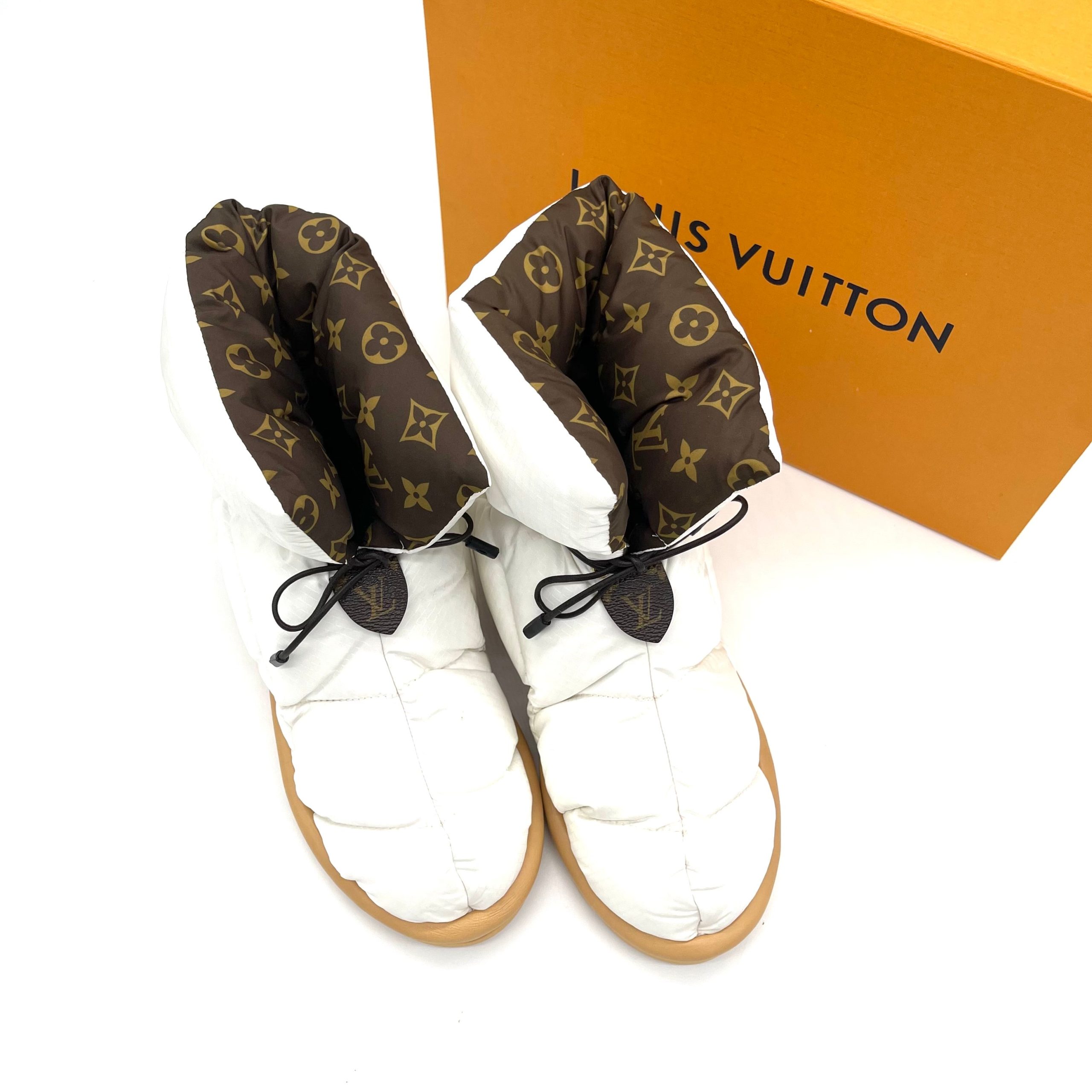 LOUIS VUITTON Comfort Ankle Boot / Brand New Condition