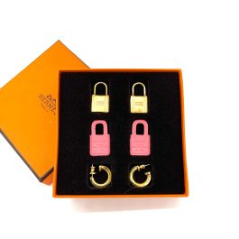 HERMES Swift O’Kelly Earrings Pink