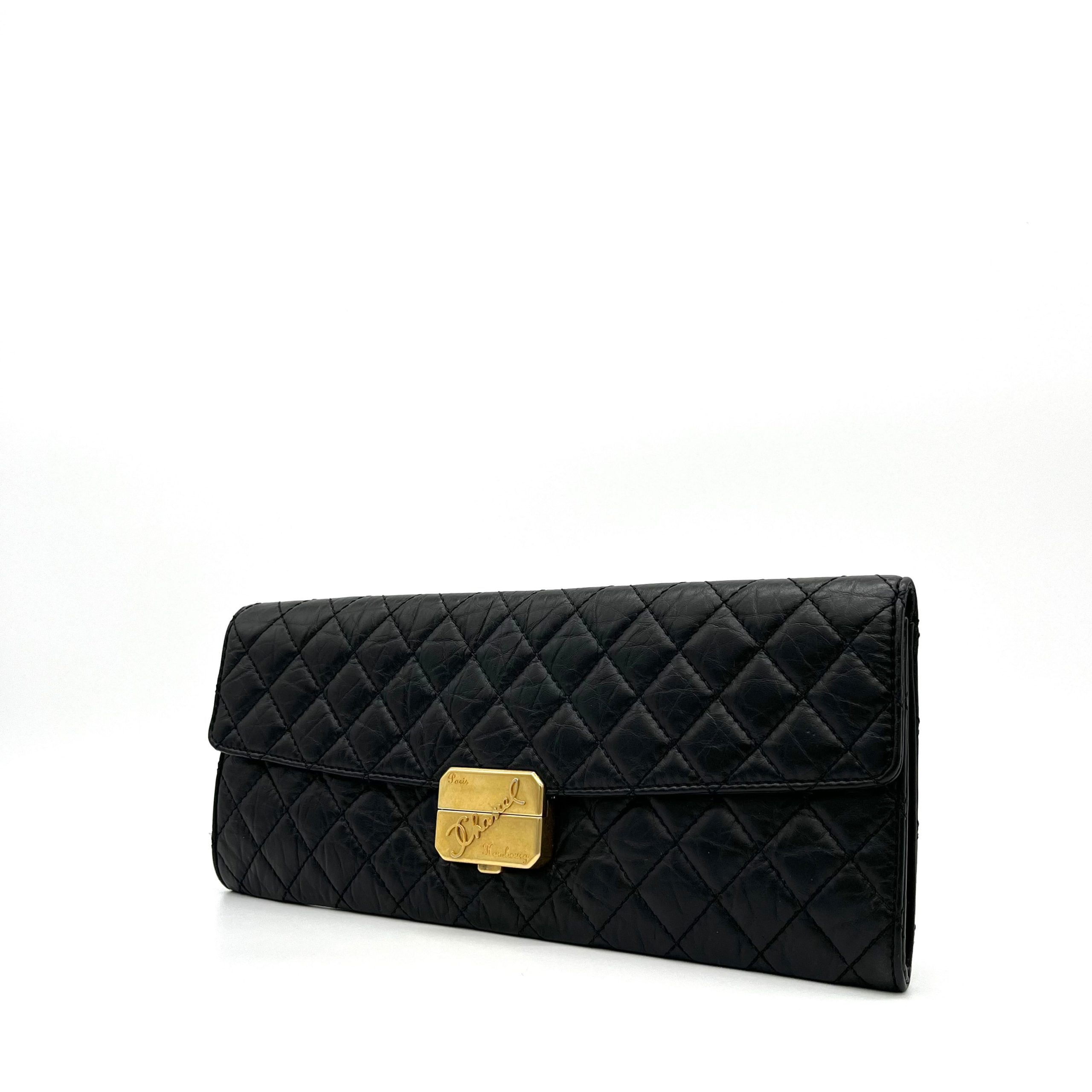 CHANEL Paris-Hamburg Clasp Quilted Clutch Black 2018-2019