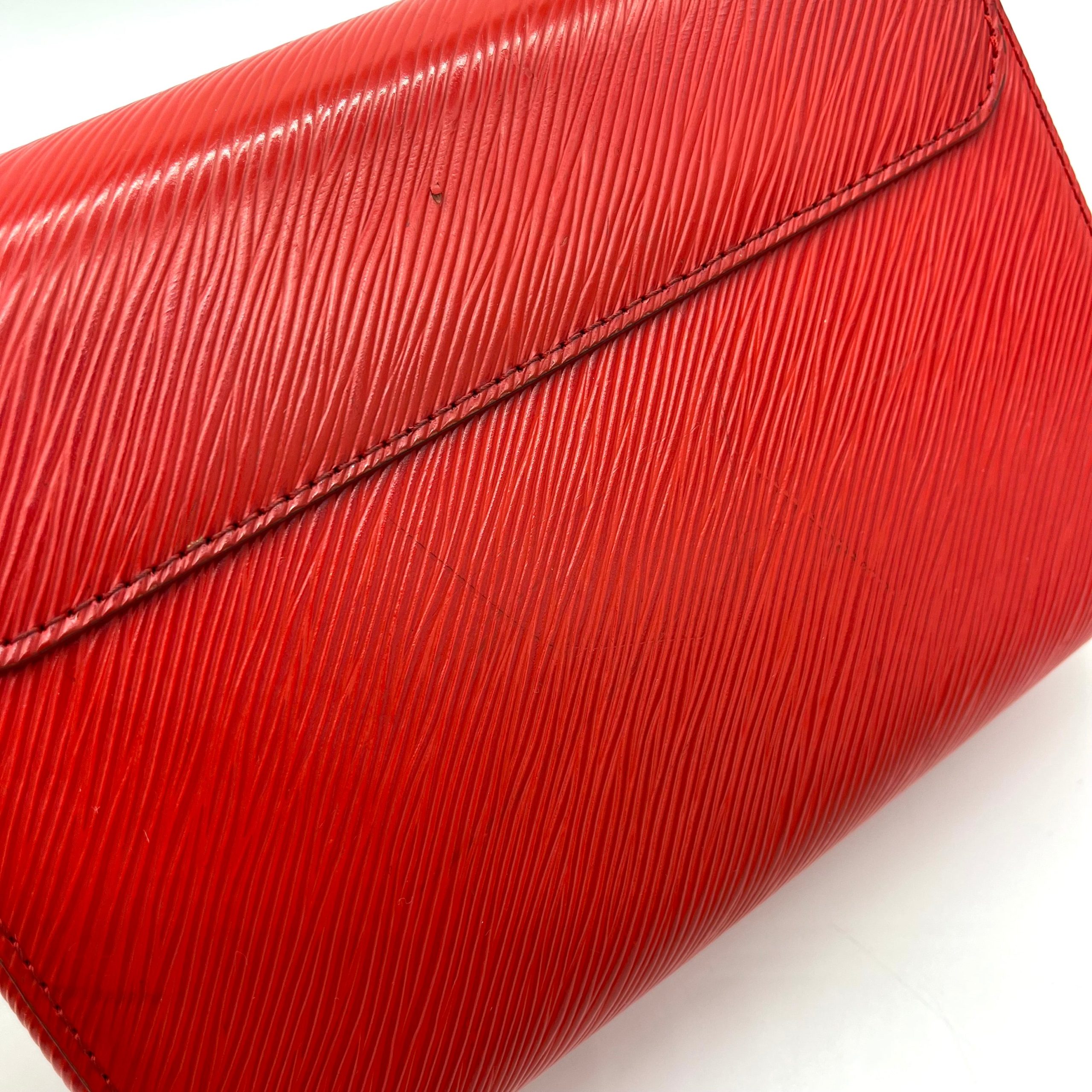 LOUIS VUITTON Epi Twist Shoulder Bag MM Coquelicot