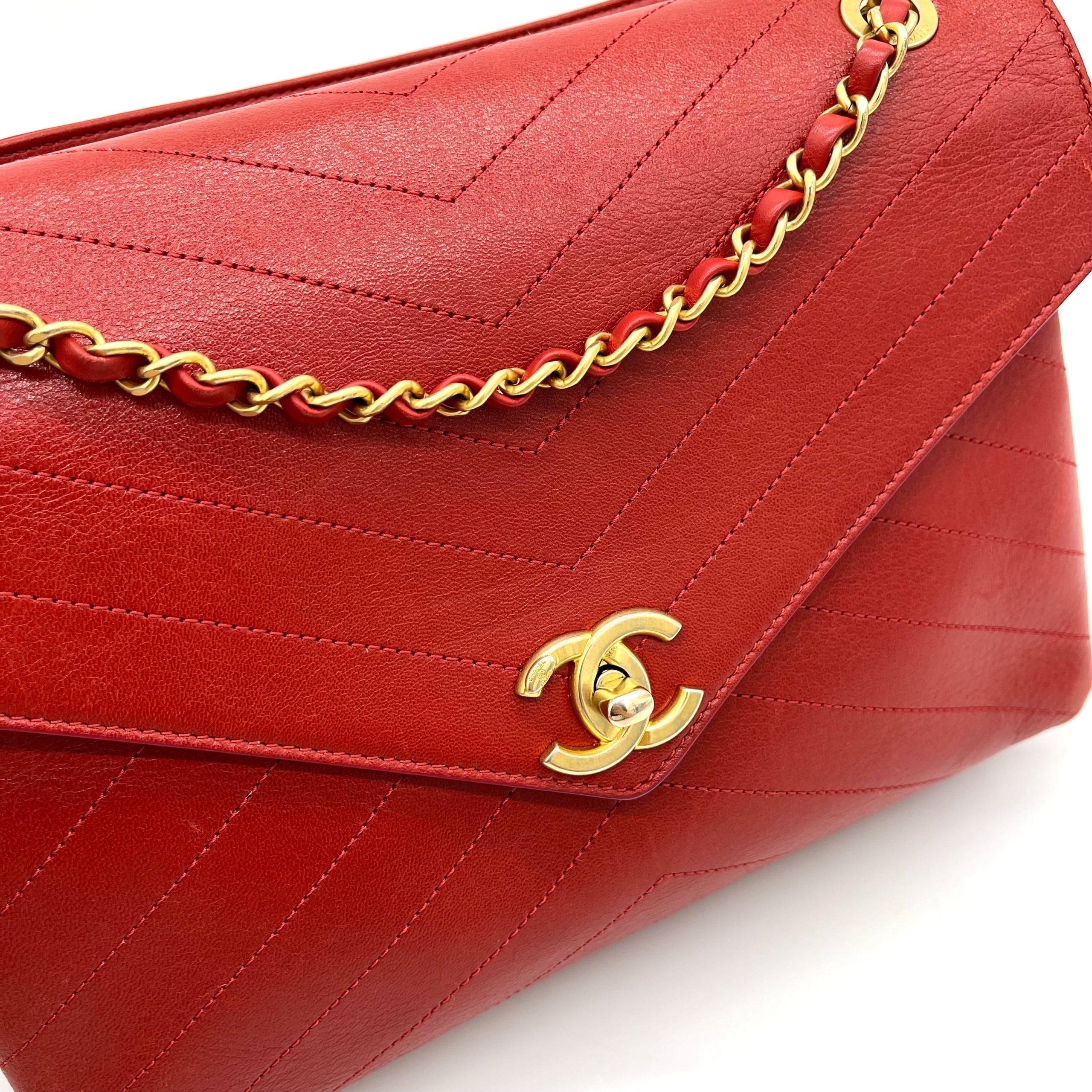Chanel Lambskin Chevron Stitched Medium Envelope Flap Red 2018-2019