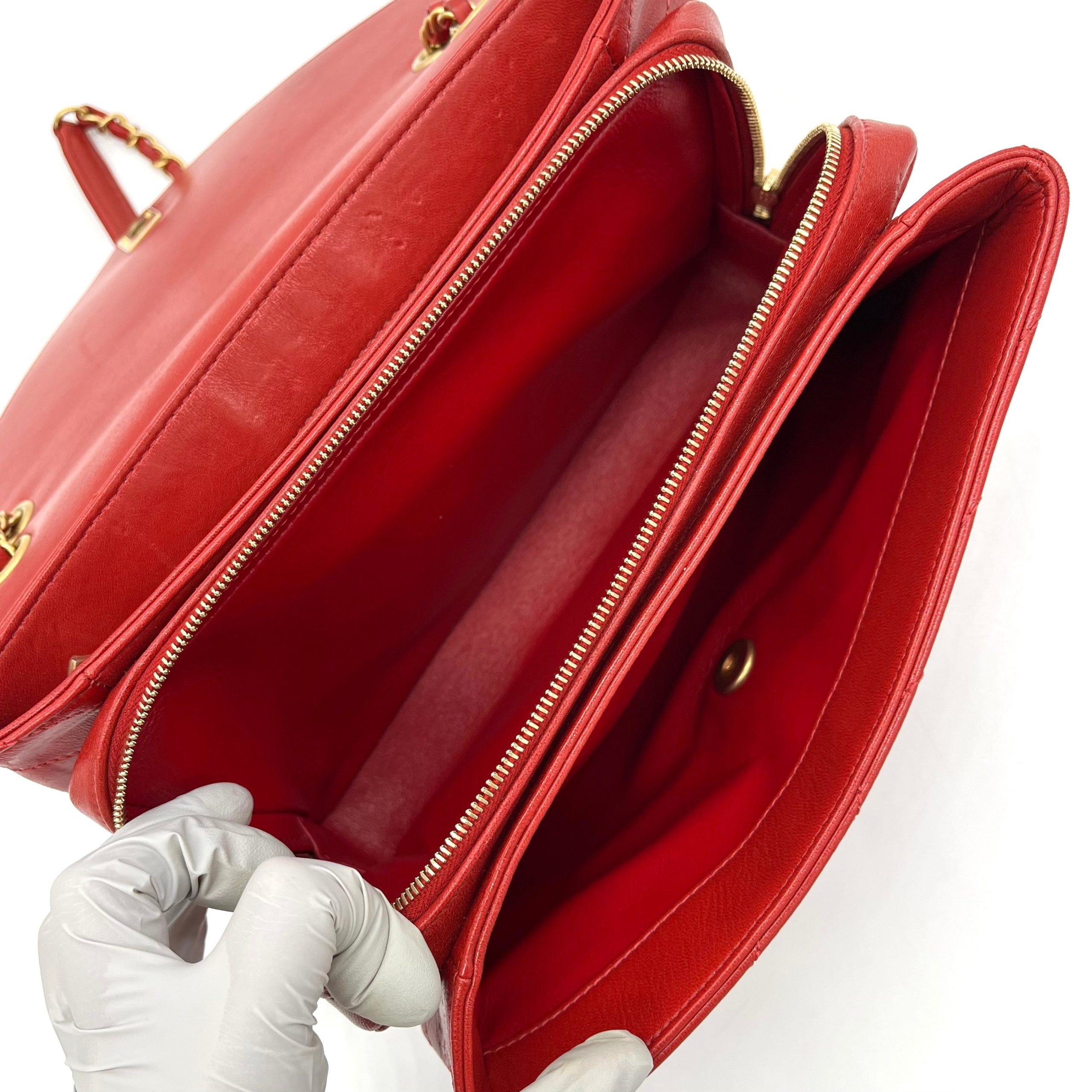 Chanel Lambskin Chevron Stitched Medium Envelope Flap Red 2018-2019