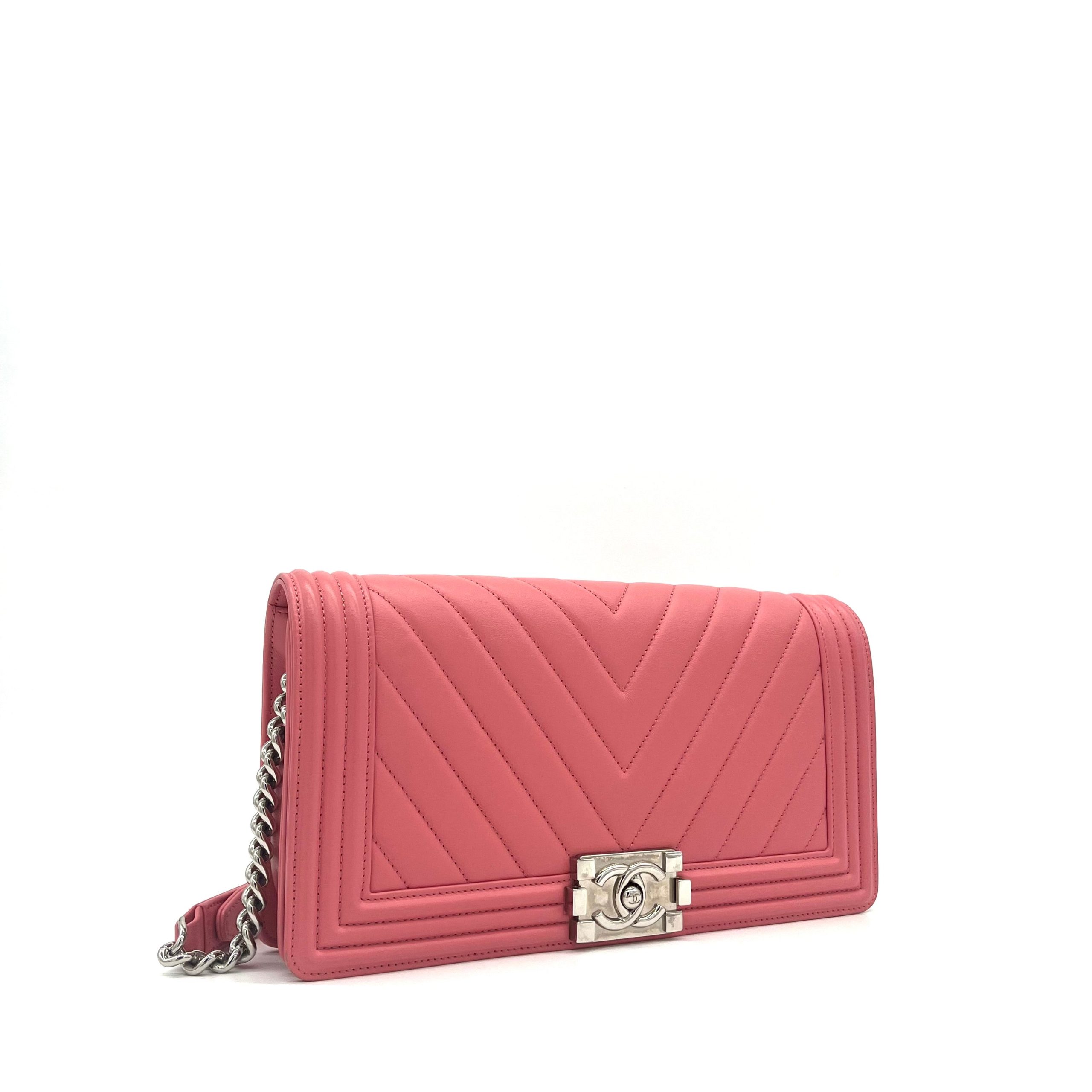 Chanel Lambskin Chevron Quilted Medium Boy Flap in Pink 2015-2016
