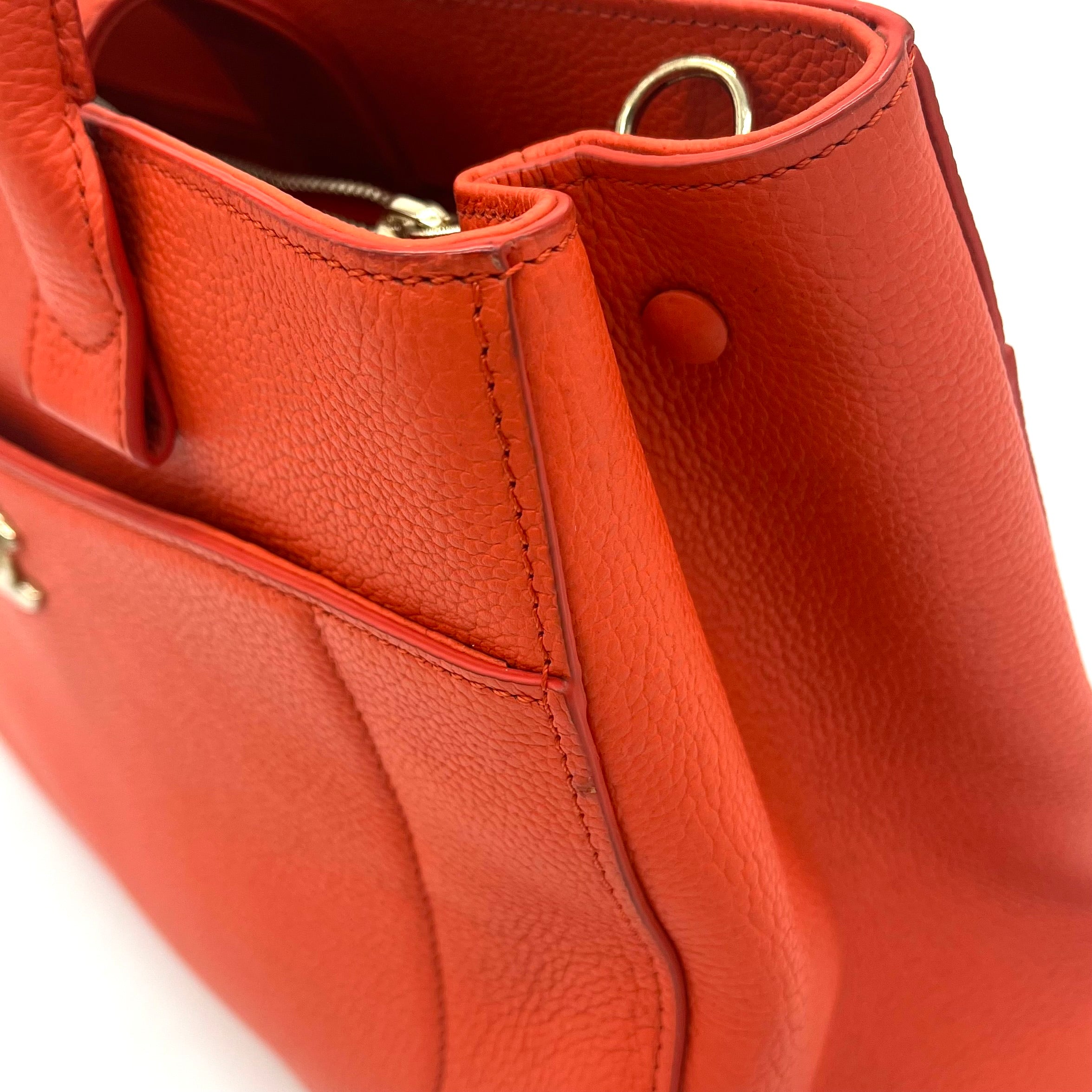 CHANEL Grained Calfskin Small Neo Executive Shopper Tote Red 2017