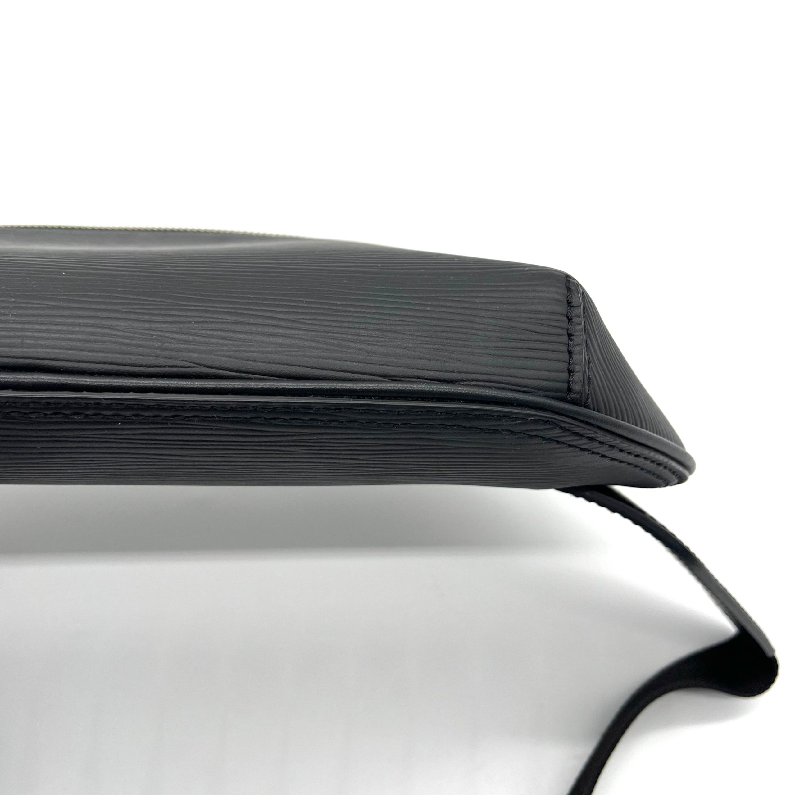 LOUIS VUITTON Epi Damier Graphite Bumbag Black