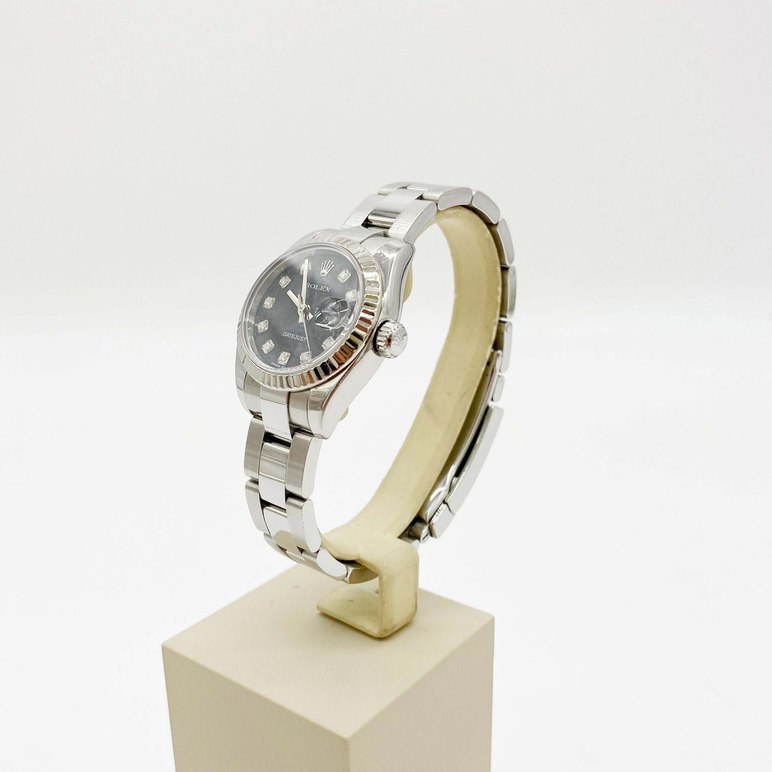 Rolex Datejust 26 Lady Dial Silver Jubilee Diamond Model #179174 Serial# D120***