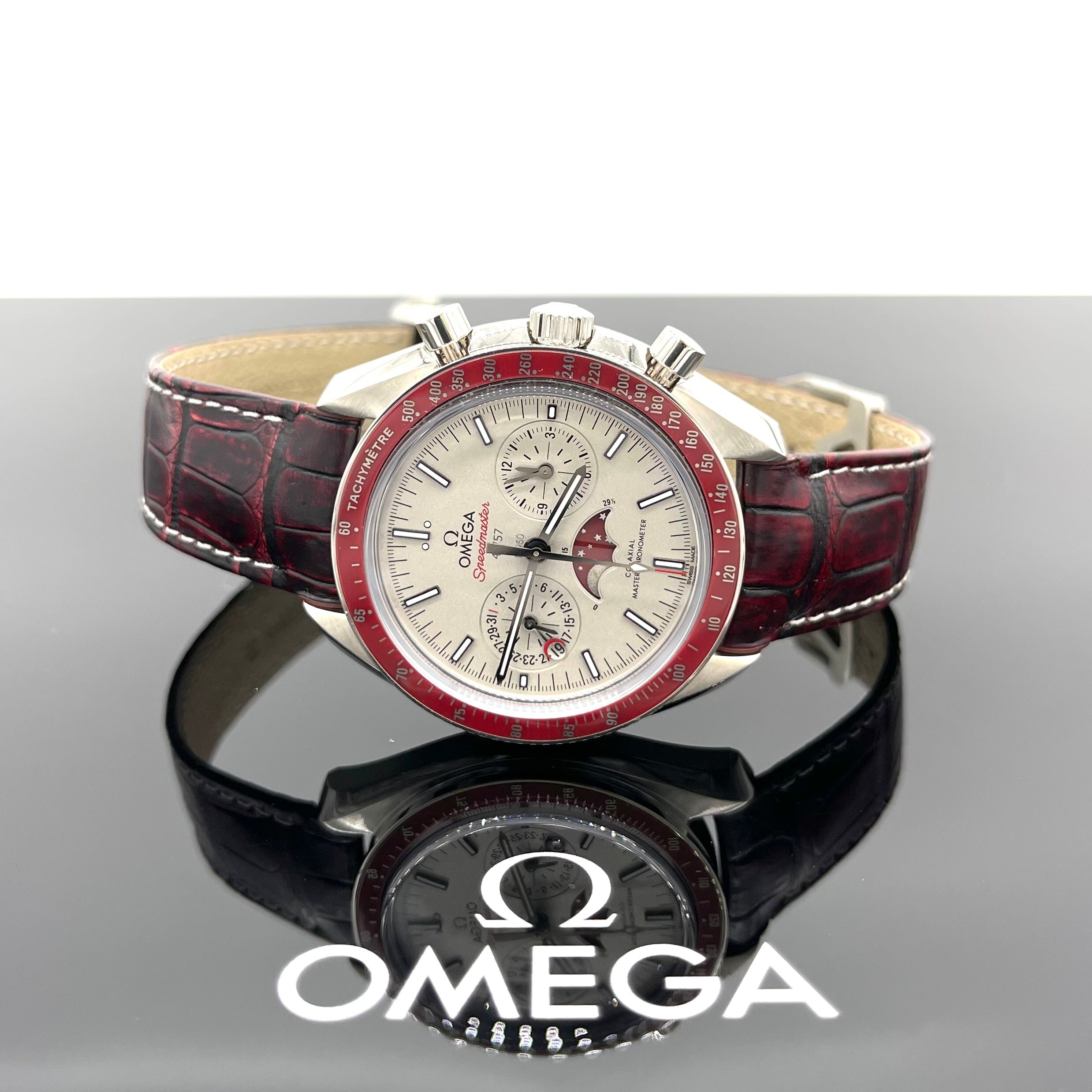 [BRAND NEW]OMEGA SPEEDMASTER TWO COUNTERS MOONPHASE CO‑AXIAL MASTER CHRONOMETER MOONPHASE CHRONOGRAPH 44.25 MM