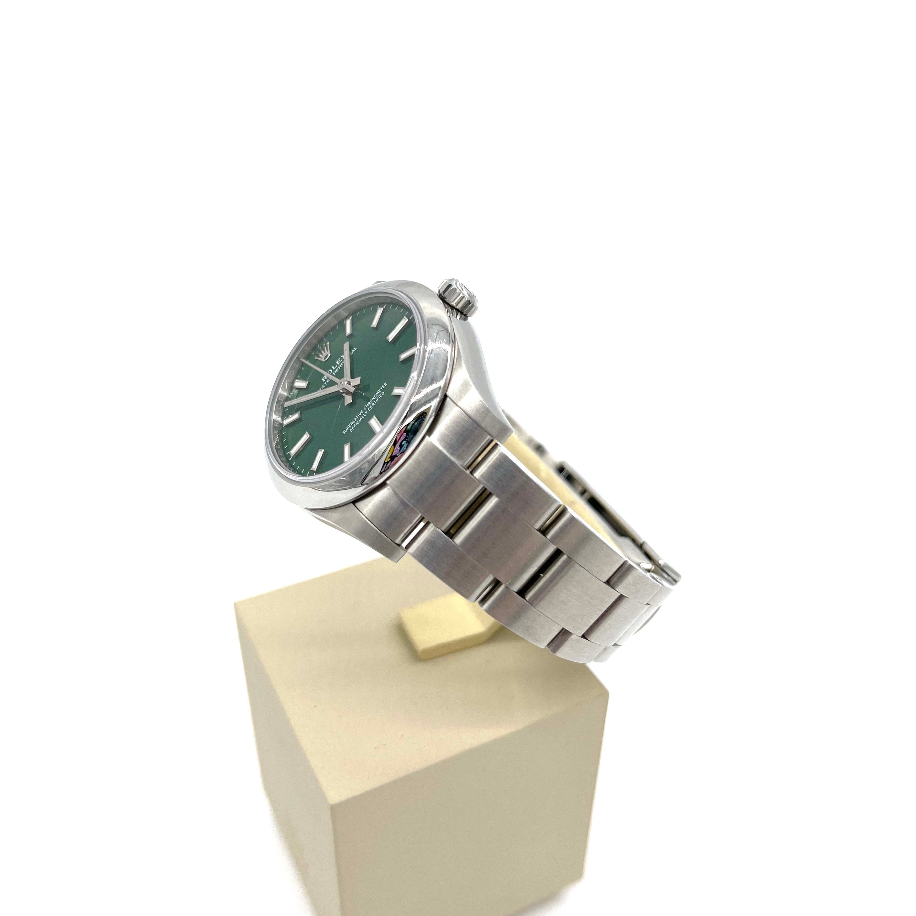 Rolex Oyster Perpetual 31 277200 Green Dial