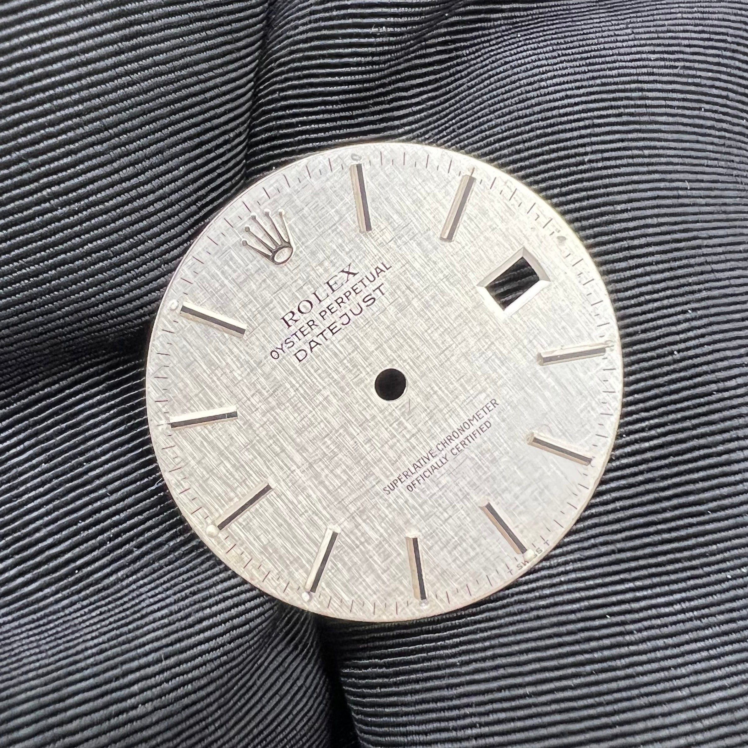 Guaranteed Authentic Rolex Oyster Perpetual Datejust  With Date 16030 Superlative Chronometer Officially Certified Swiss Made Silver Linen Dial 36mm