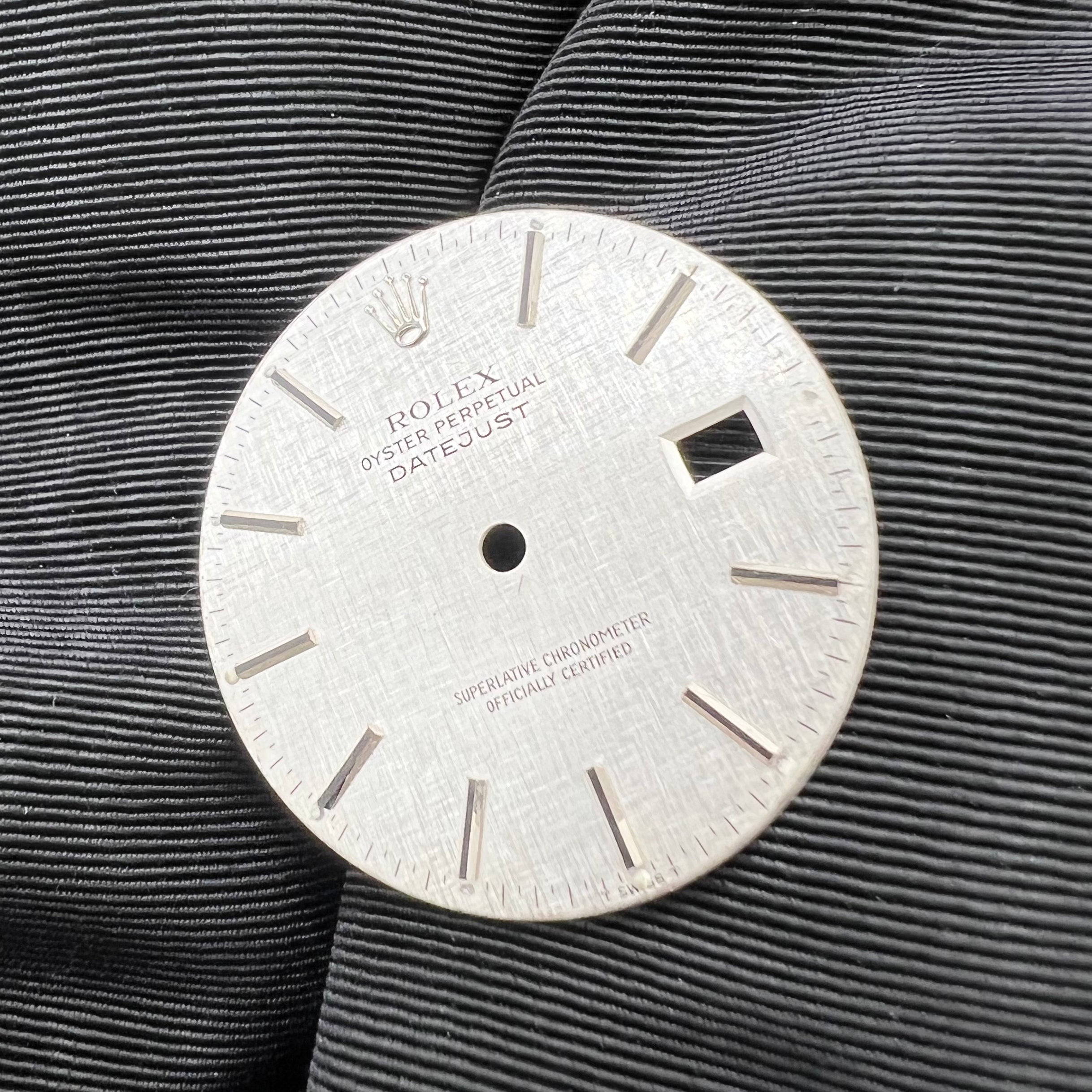 Guaranteed Authentic Rolex Oyster Perpetual Datejust  With Date 16030 Superlative Chronometer Officially Certified Swiss Made Silver Linen Dial 36mm