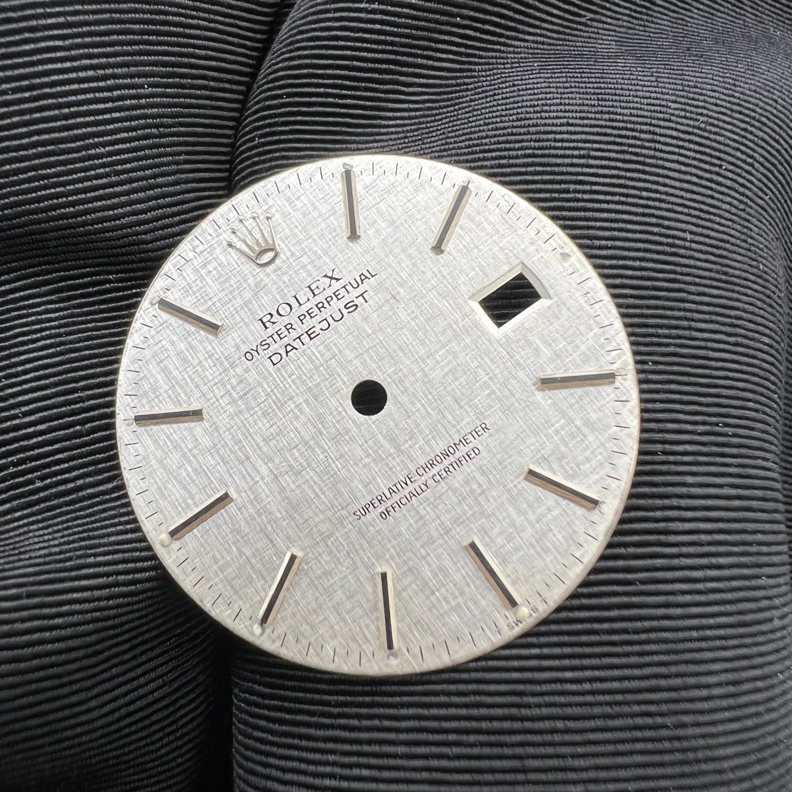 Guaranteed Authentic Rolex Oyster Perpetual Datejust  With Date 16030 Superlative Chronometer Officially Certified Swiss Made Silver Linen Dial 36mm