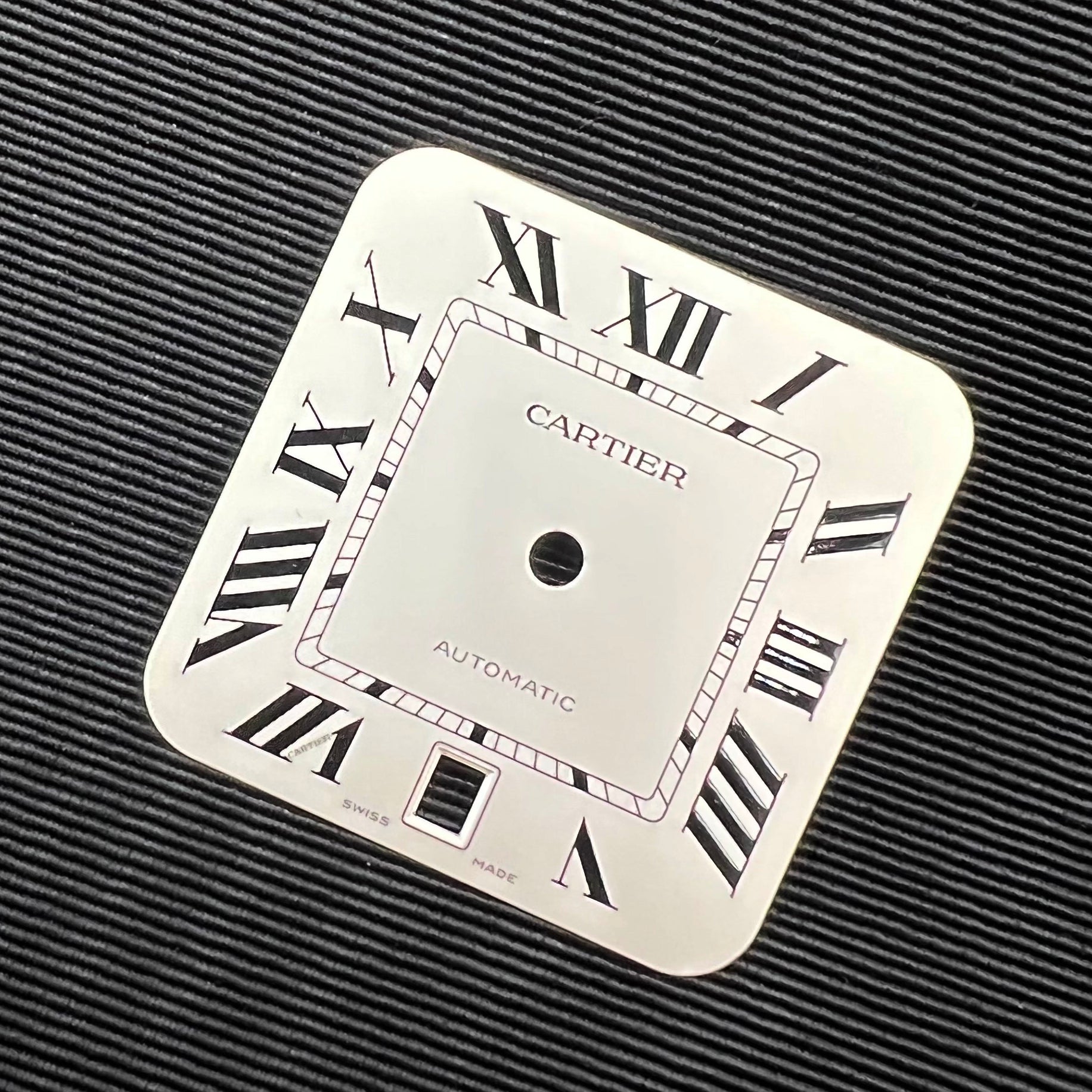 Guaranteed Authentic Cartier Santos Large With Date 26.1mmx26.1mm Automatic Silver Swiss Dial