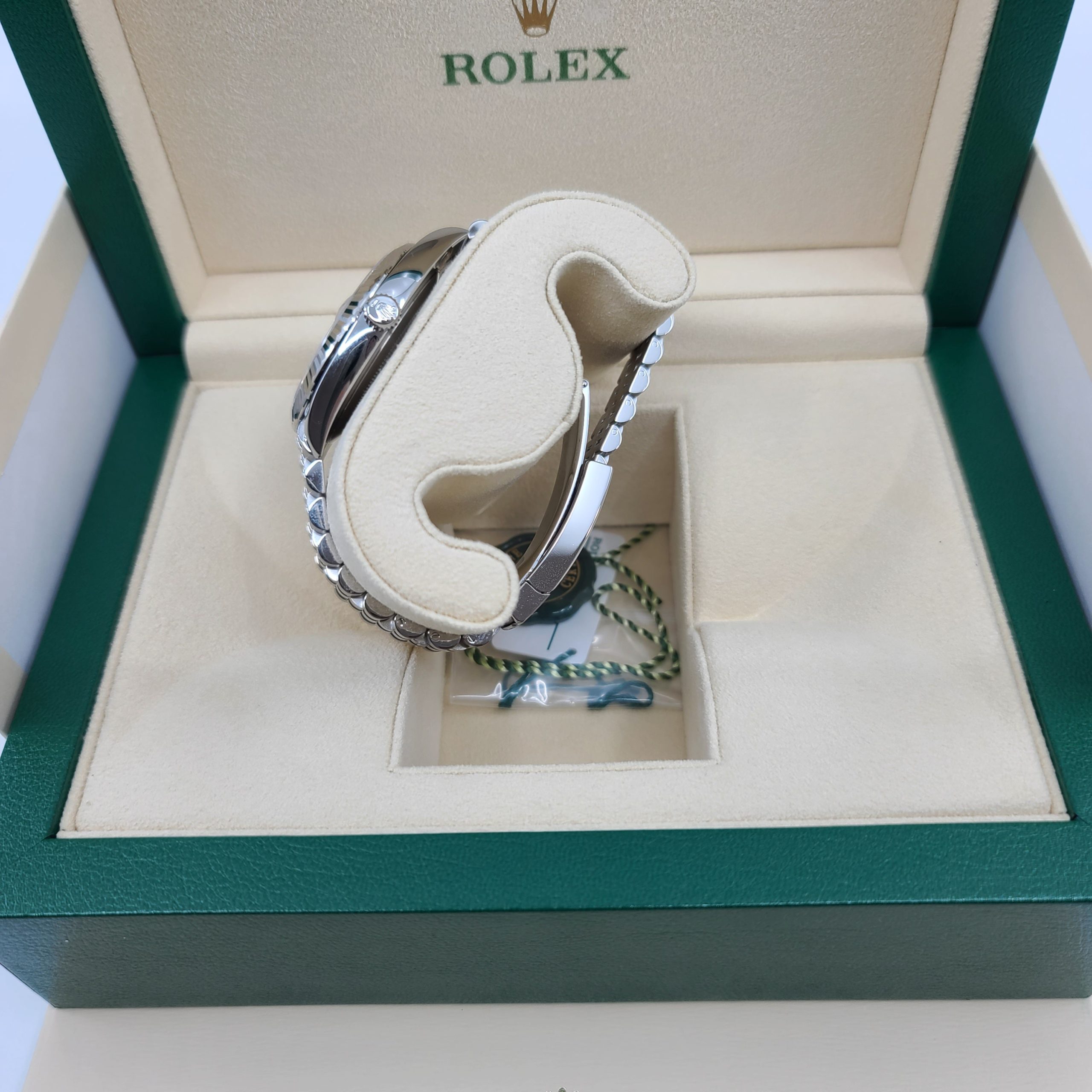 DATEJUST Mother pearl 41 Oyster, 41 mm, Oystersteel and white gold