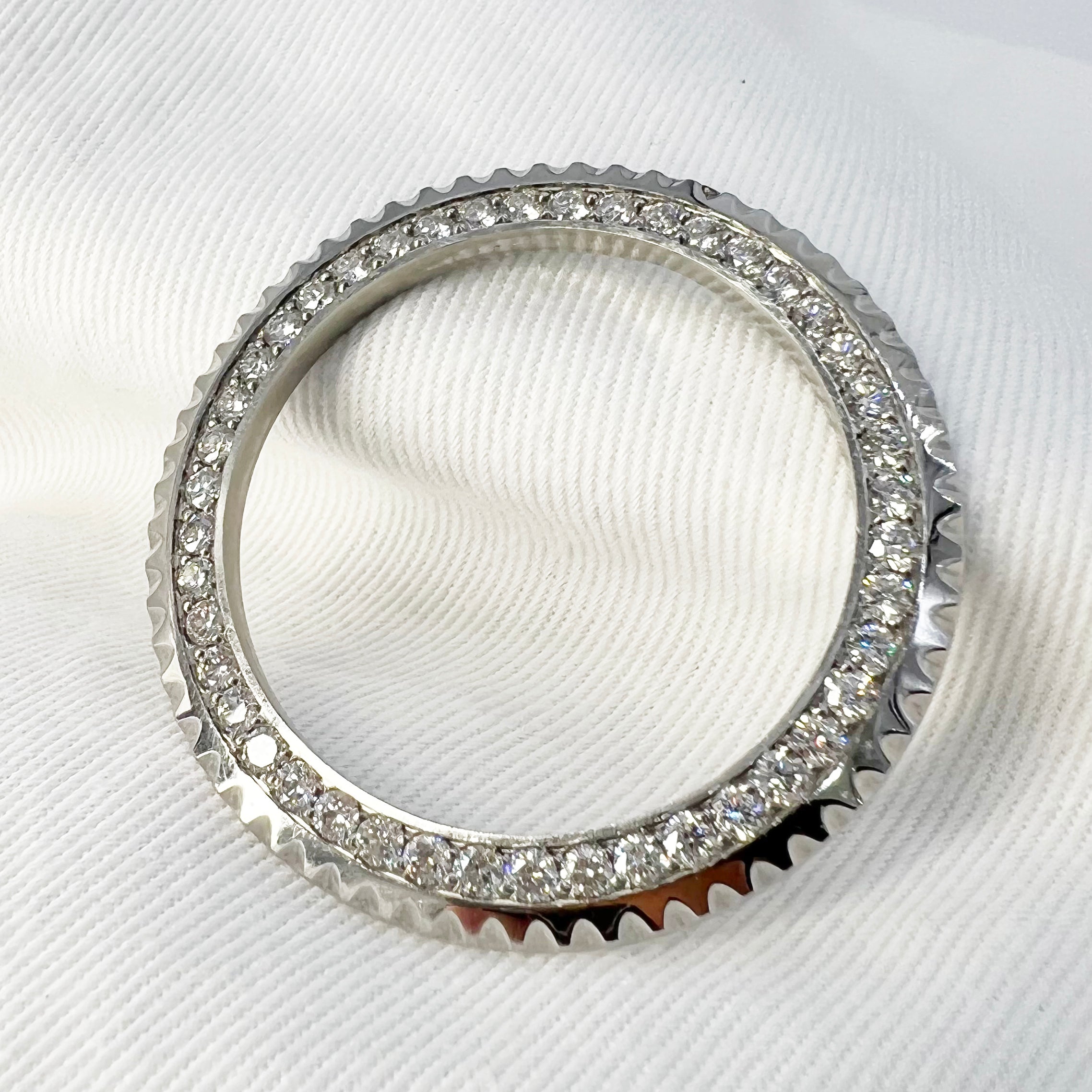 Rolex Submariner Bezel With Diamond Stainless Steel 40mm VVS F Or E Color