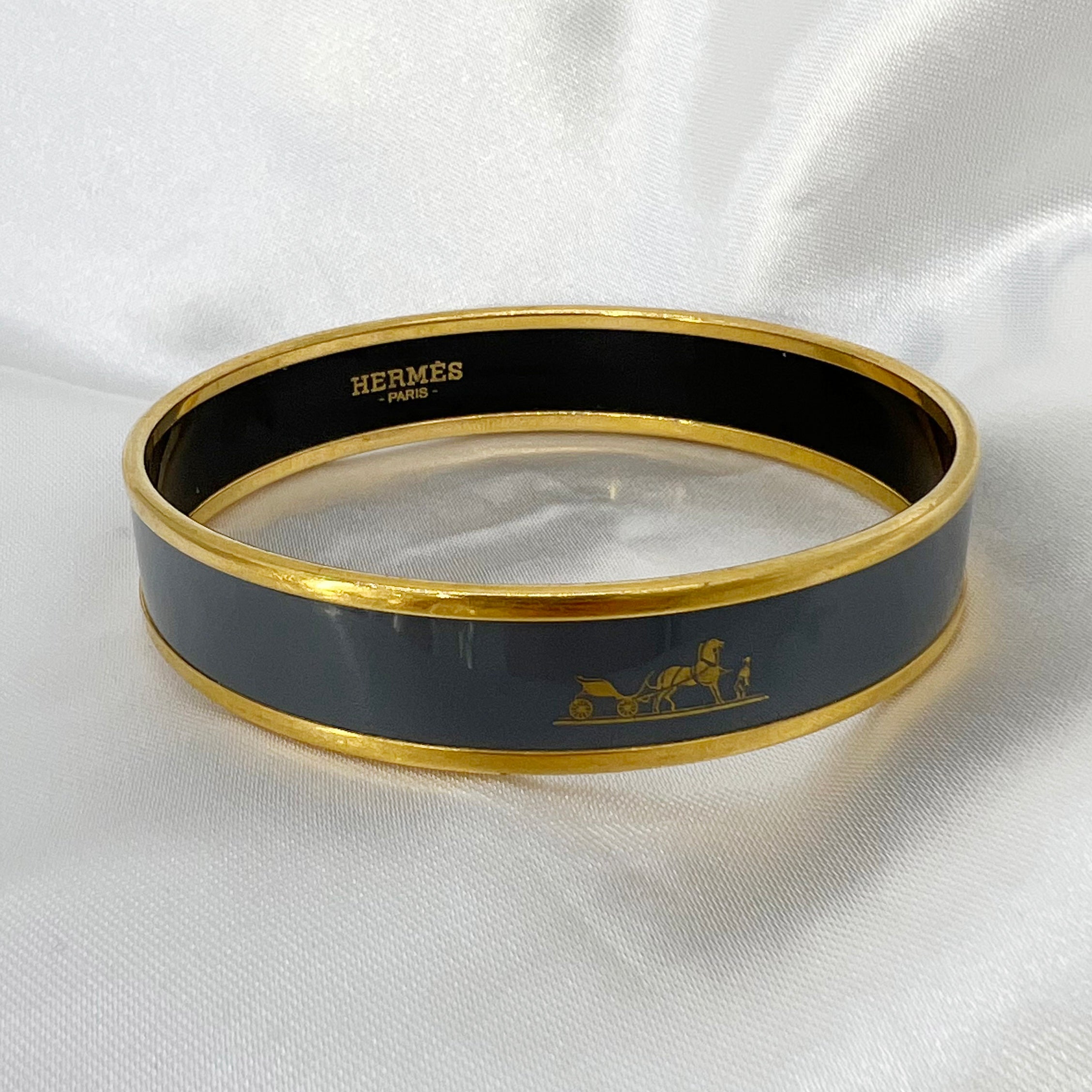 Guaranteed Authentic HERMÈS Caléche Wide Enamel Bracelet Palladium-Plated & Enamel Medium