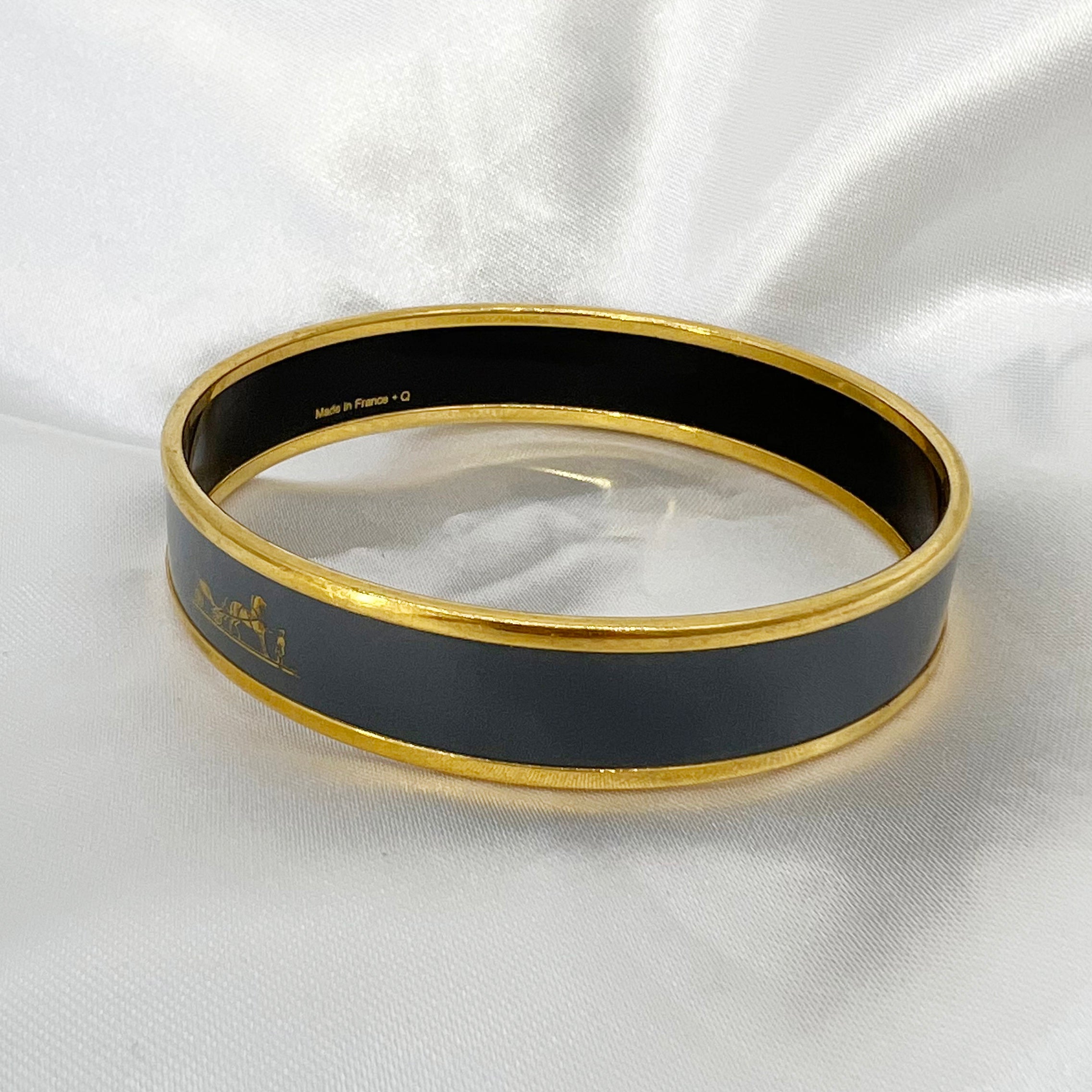 Guaranteed Authentic HERMÈS Caléche Wide Enamel Bracelet Palladium-Plated & Enamel Medium