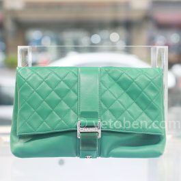 CHANEL Lambskin Quilted Grip Clutch 2017-2018