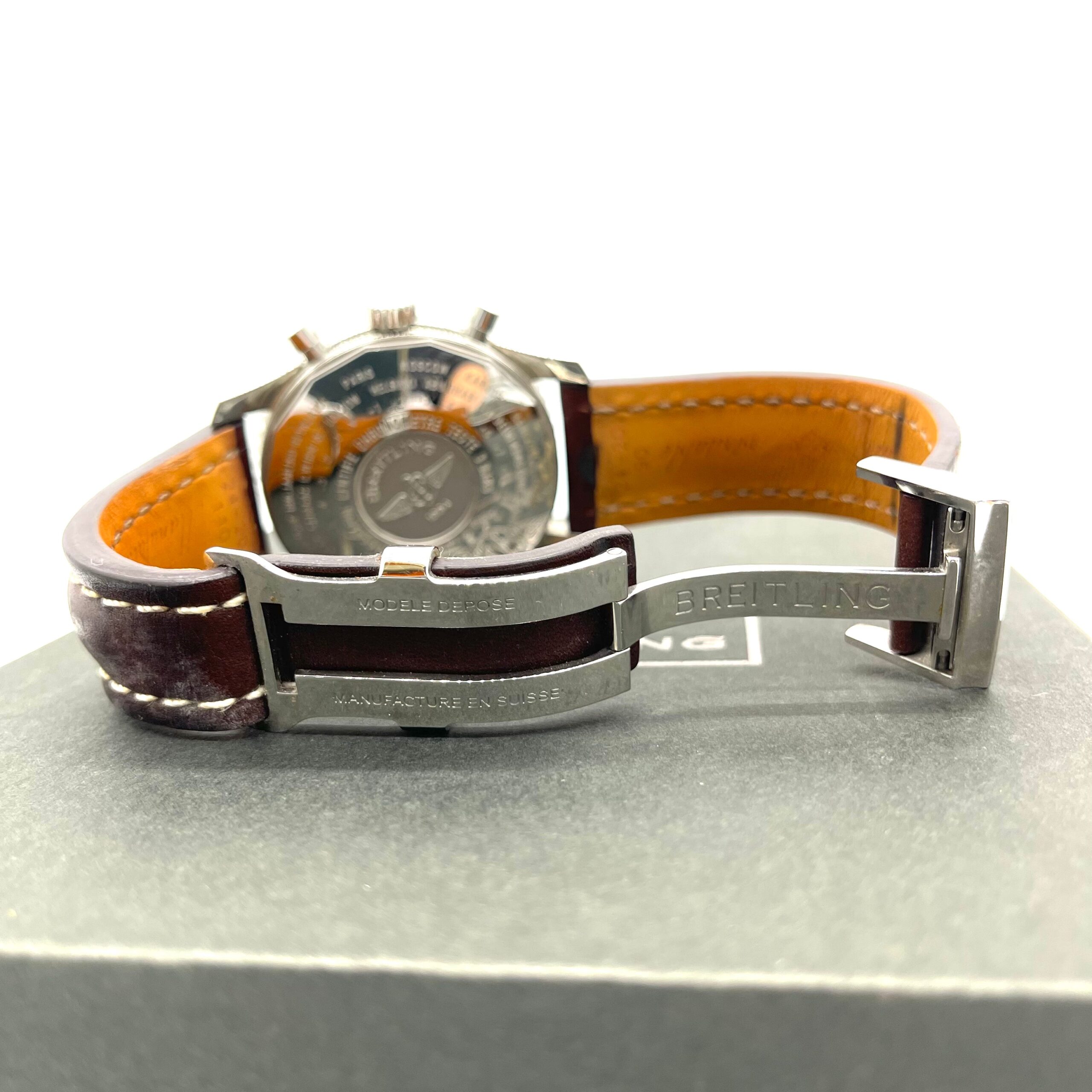 Breitling Navitimer World GMT Mens Watch