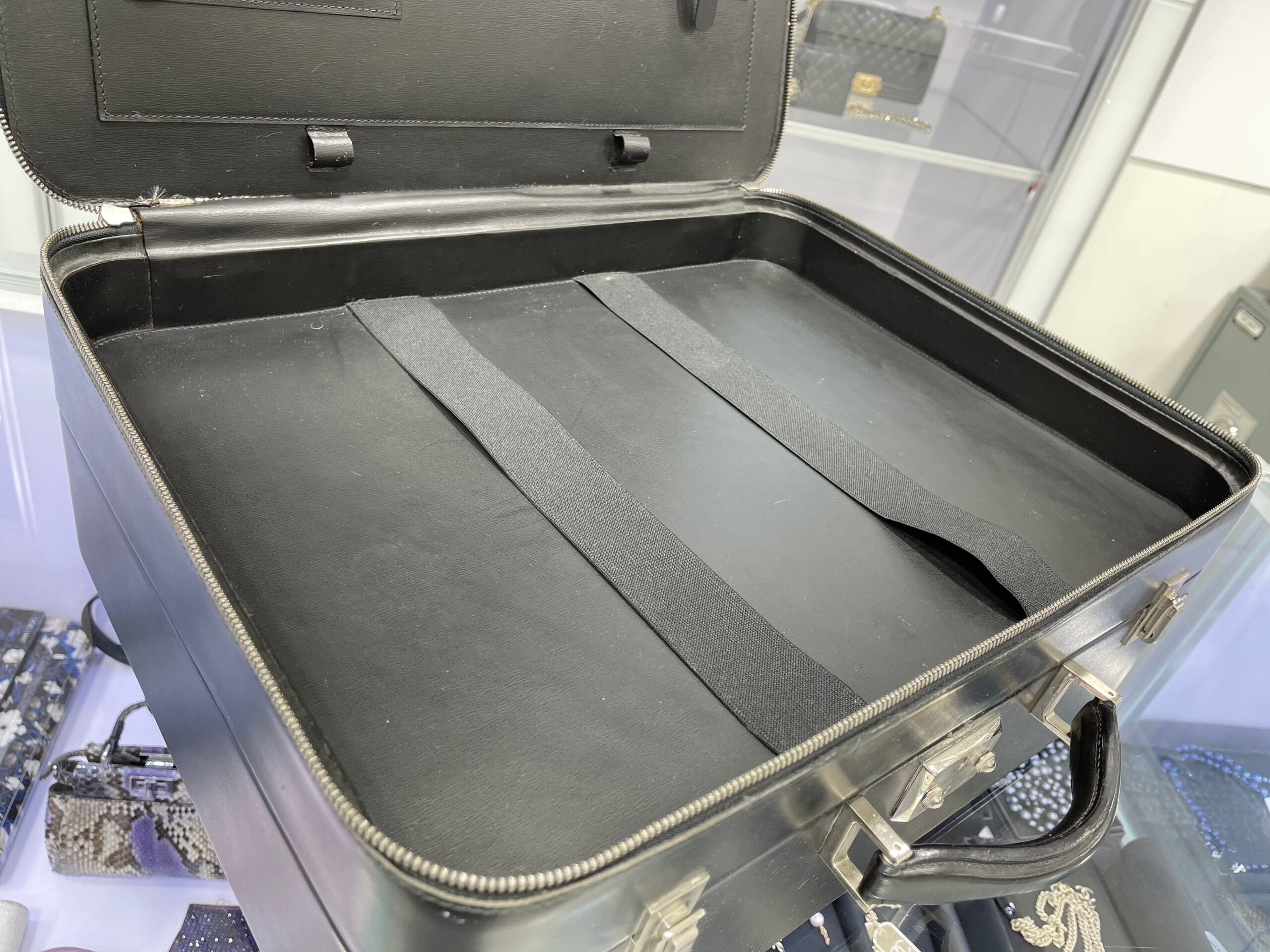Cartier travel bag