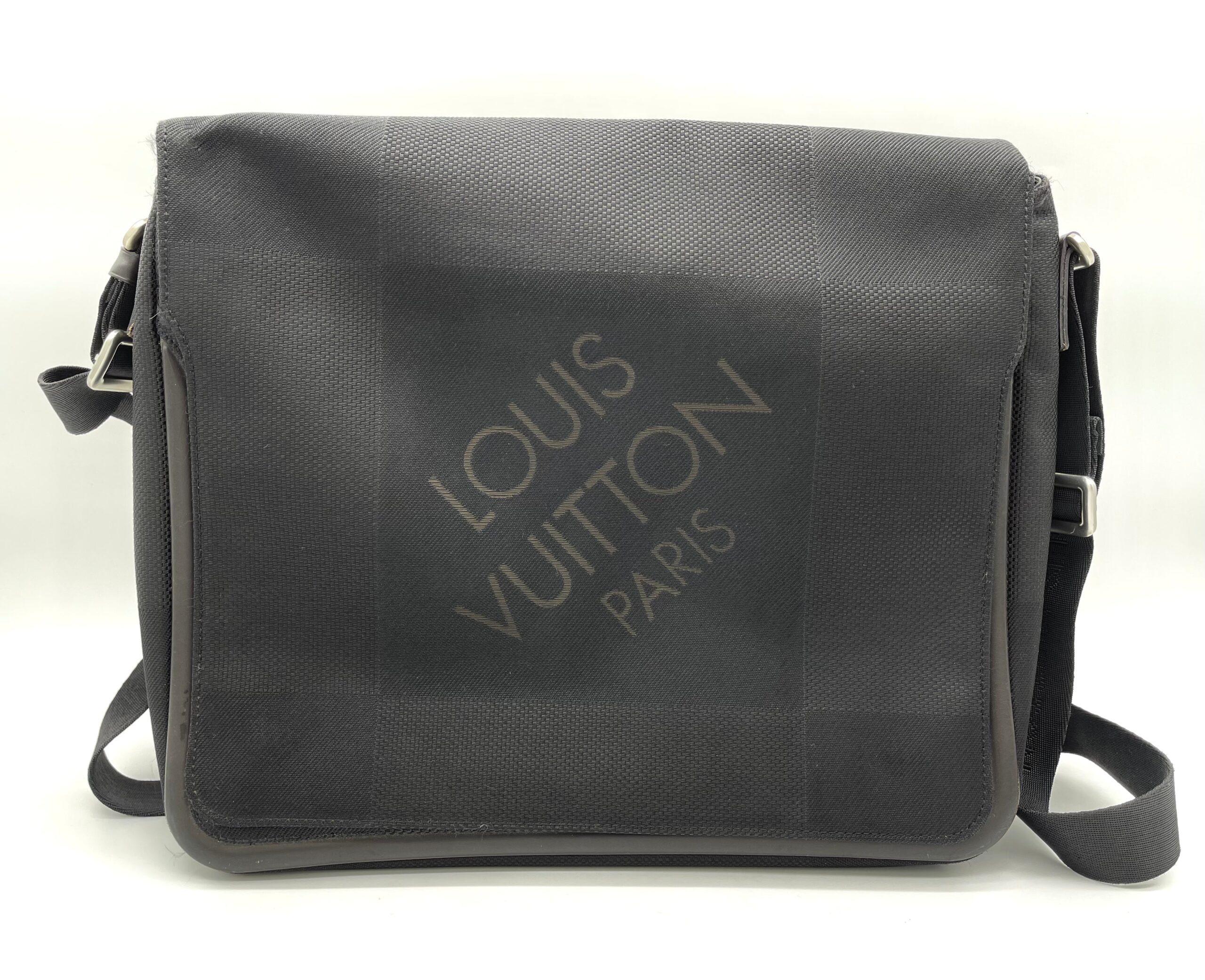 Louis Vuitton LOUIS VUITTON Messager Shoulder Bag