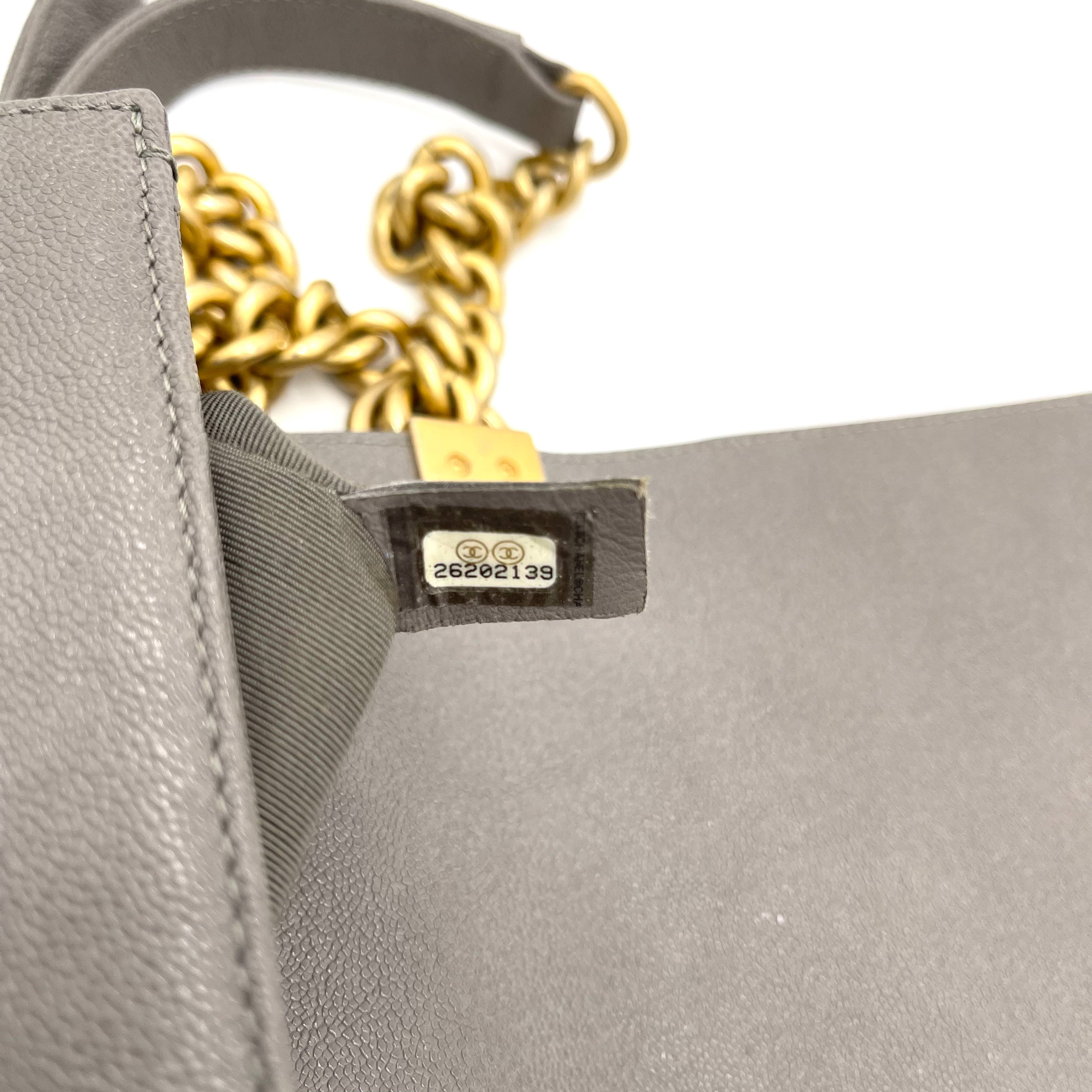 CHANEL Caviar Quilted Medium Boy Flap Gray 2018-2019