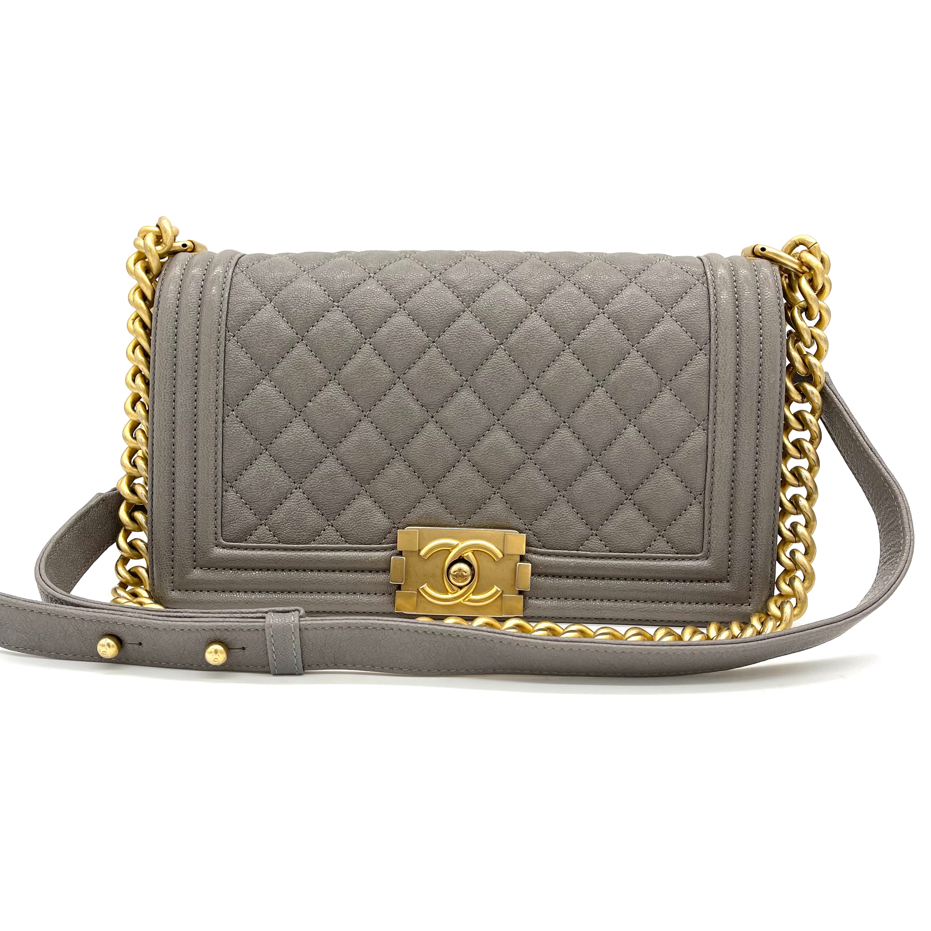 CHANEL Caviar Quilted Medium Boy Flap Gray 2018-2019