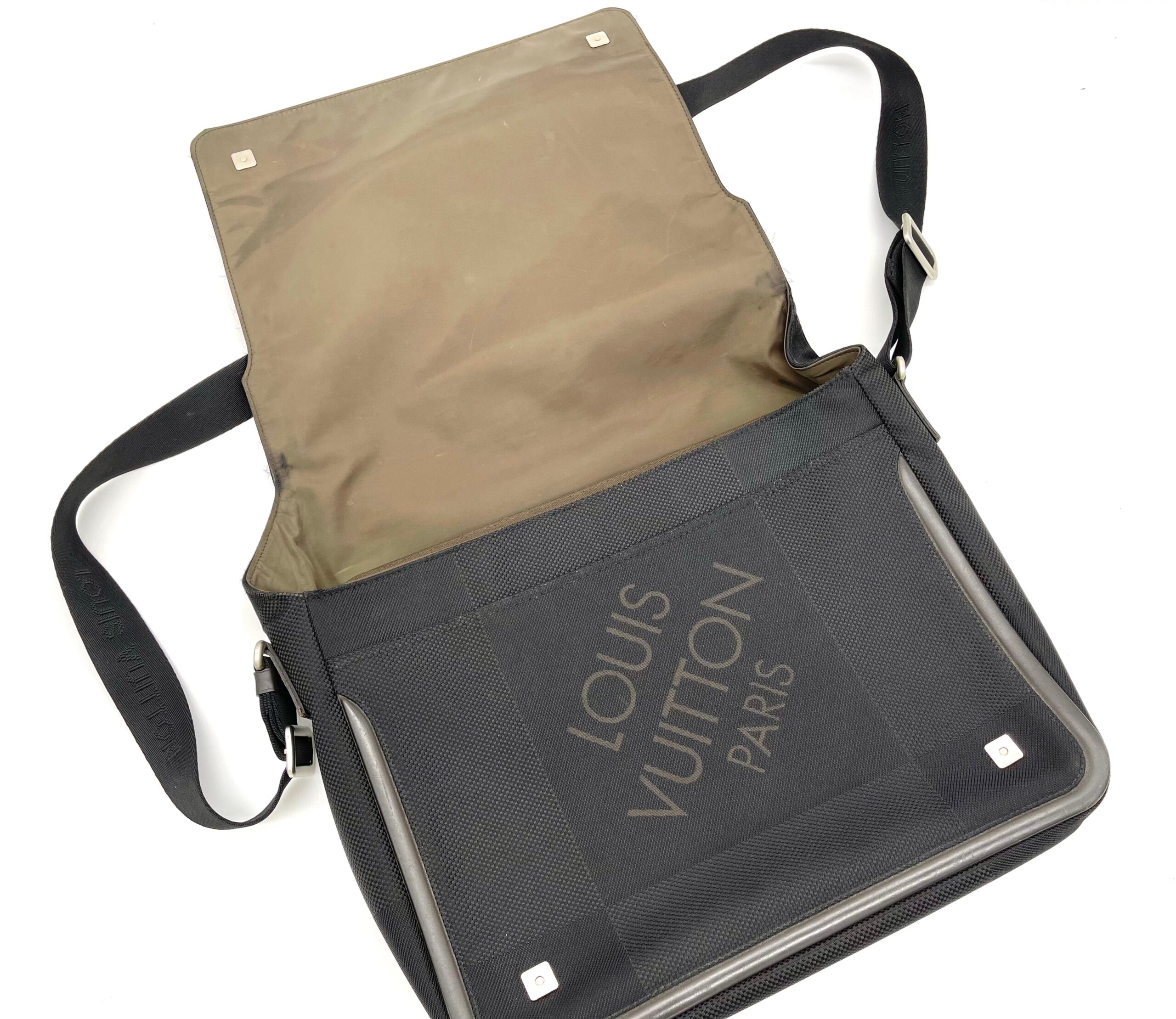 Louis Vuitton LOUIS VUITTON Messager Shoulder Bag